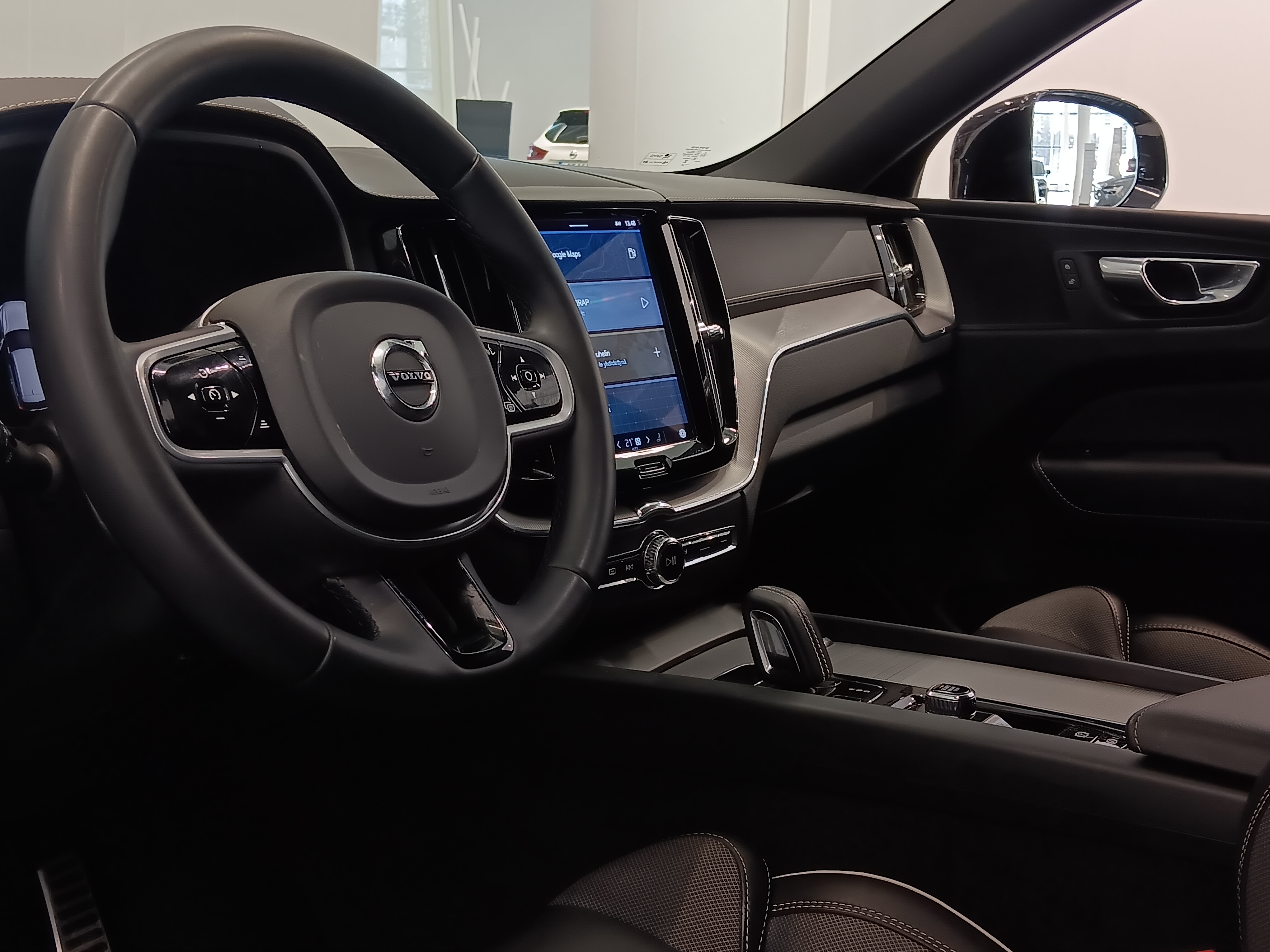 Volvo XC60 B4 AWD D-MHEV BUSINESS R-DESIGN EDITION AUT