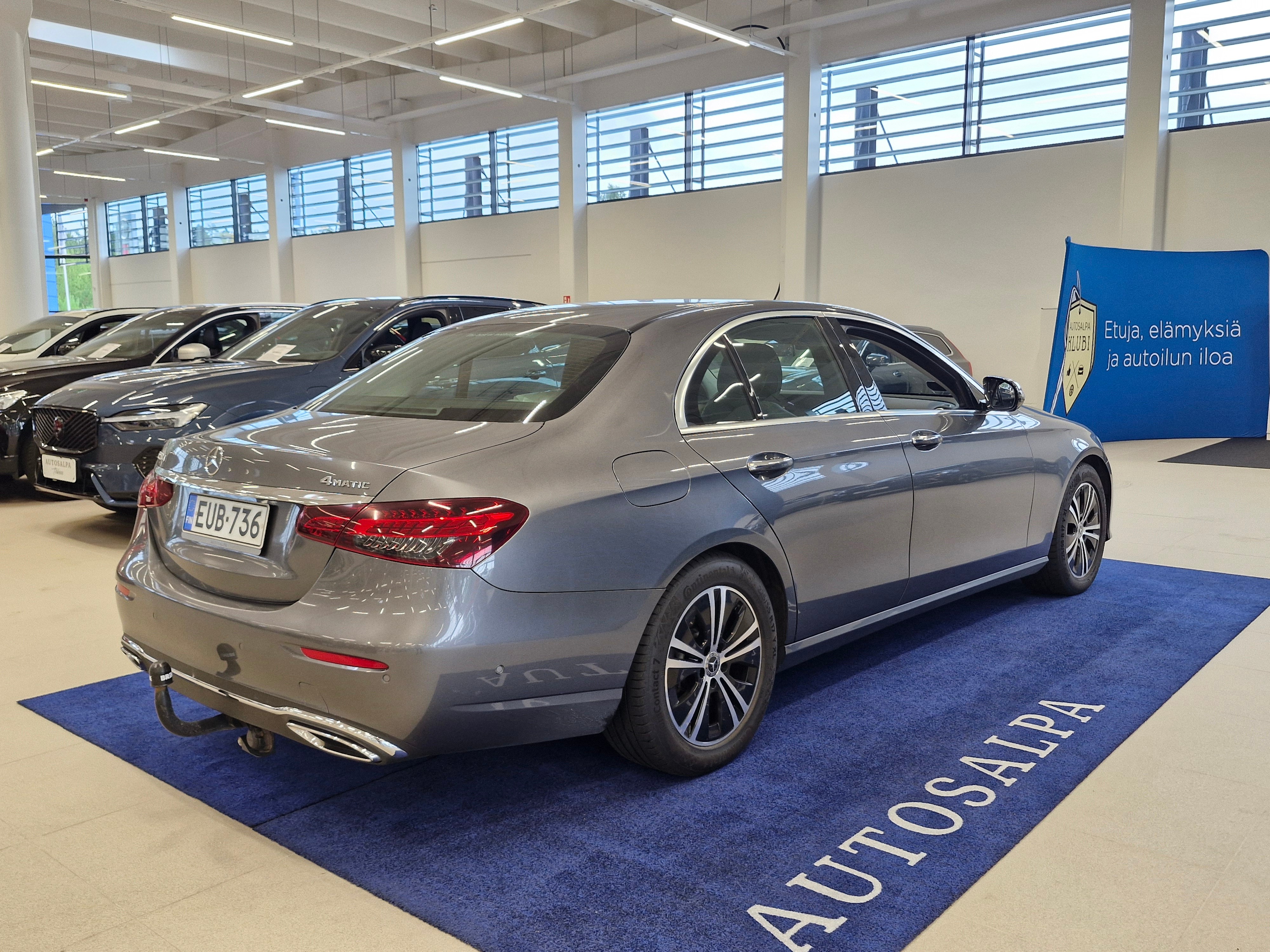 Mercedes-benz E 220 D EDITION 4MATIC A TAKUU 24KK/40TKM AVANTGARDE