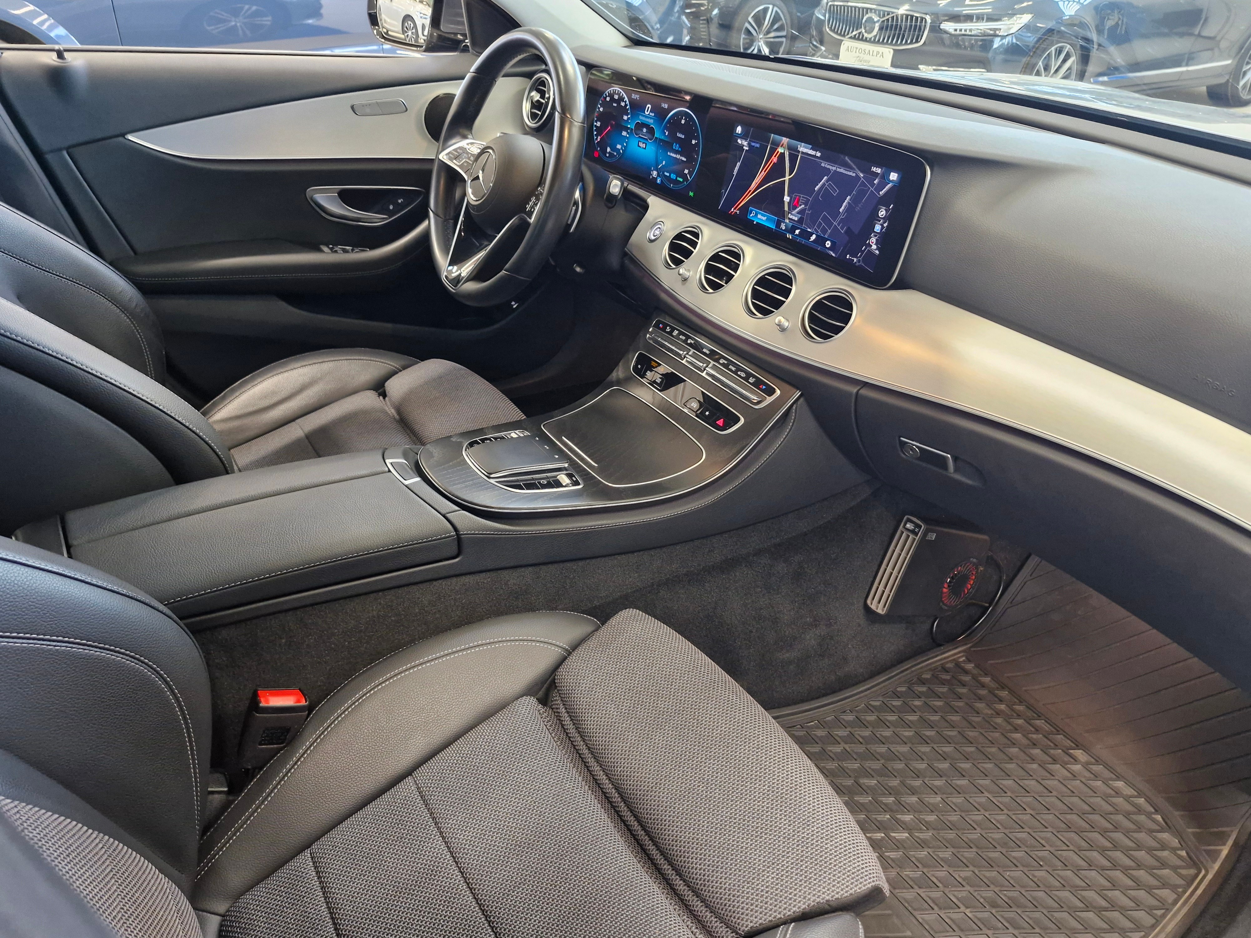 Mercedes-benz E 220 D EDITION 4MATIC A TAKUU 24KK/40TKM AVANTGARDE