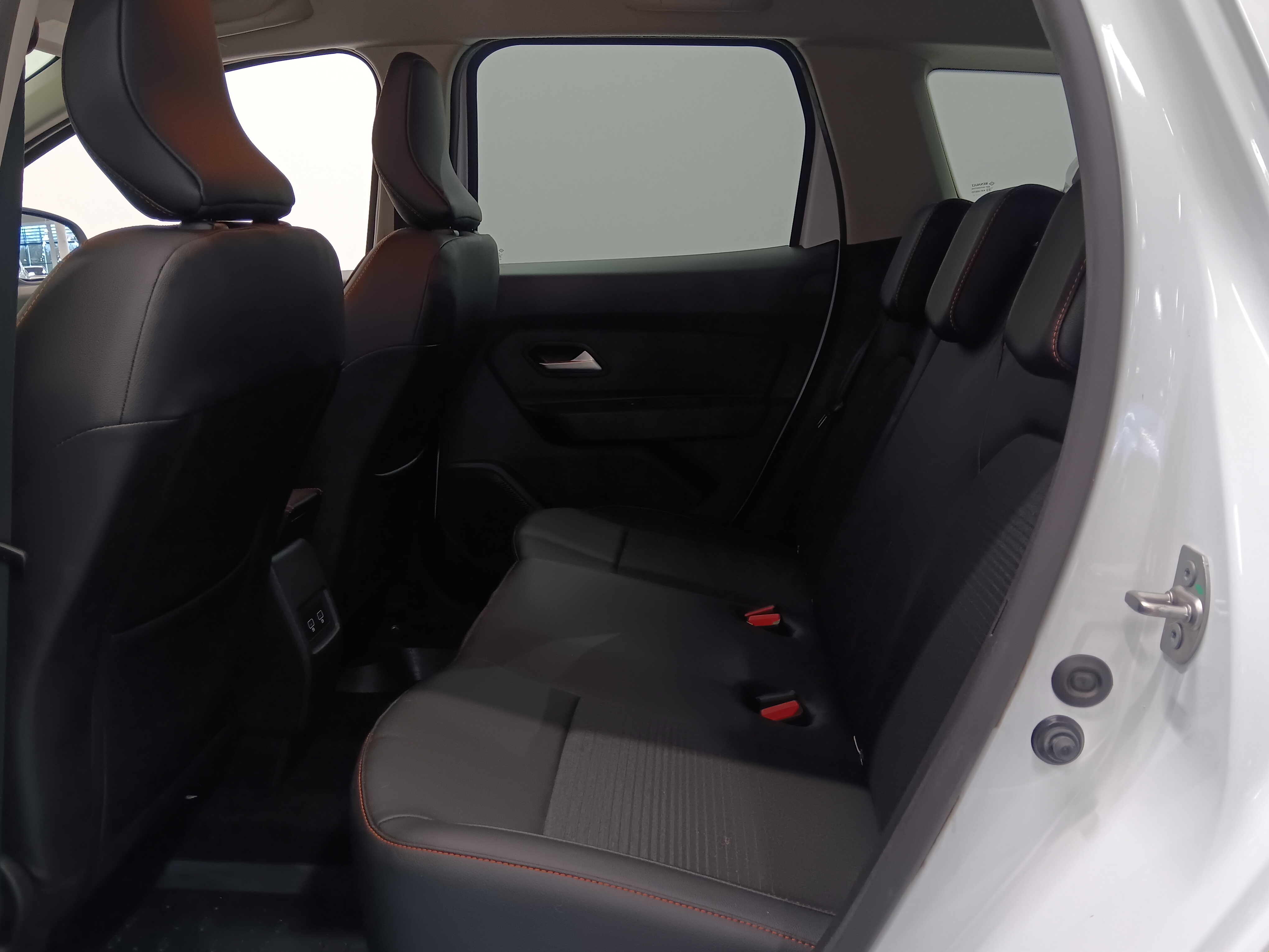 Dacia DUSTER TCE 150 4X4 EXTREME TAKUU 24KK/40TKM
