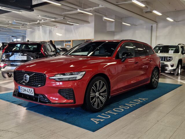 volvo V60 T8 AWD LONG RANGE PLUS DARK TAKUU 24KK/40TKM.