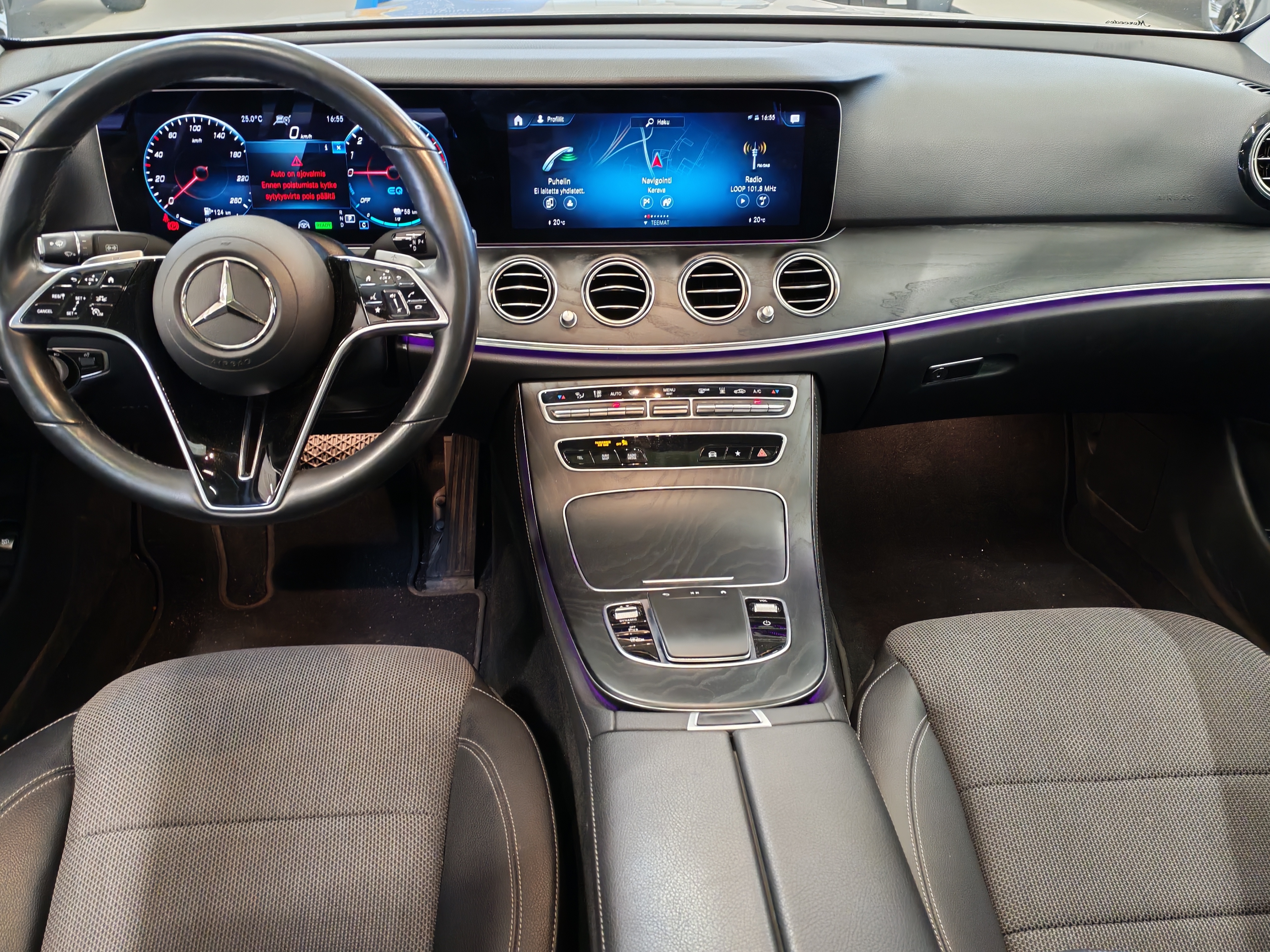 Mercedes-benz E 300 E 4MATIC A STAR EDITION TAKUU 24KK/40TKM