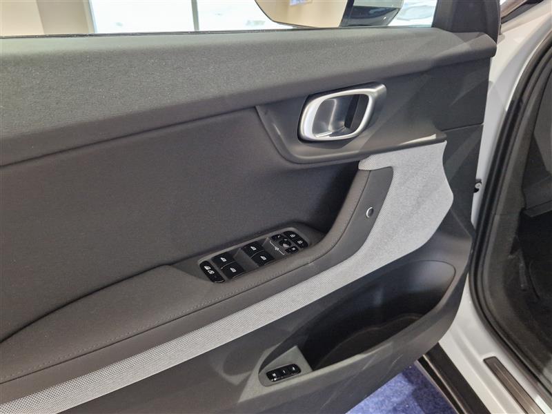Polestar 2 STANDARD RANGE SINGLE MOTOR 170KW.TAKUU 24KK/40TKM