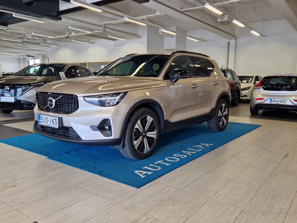 Volvo XC40 T4 TWE PLUS DARK