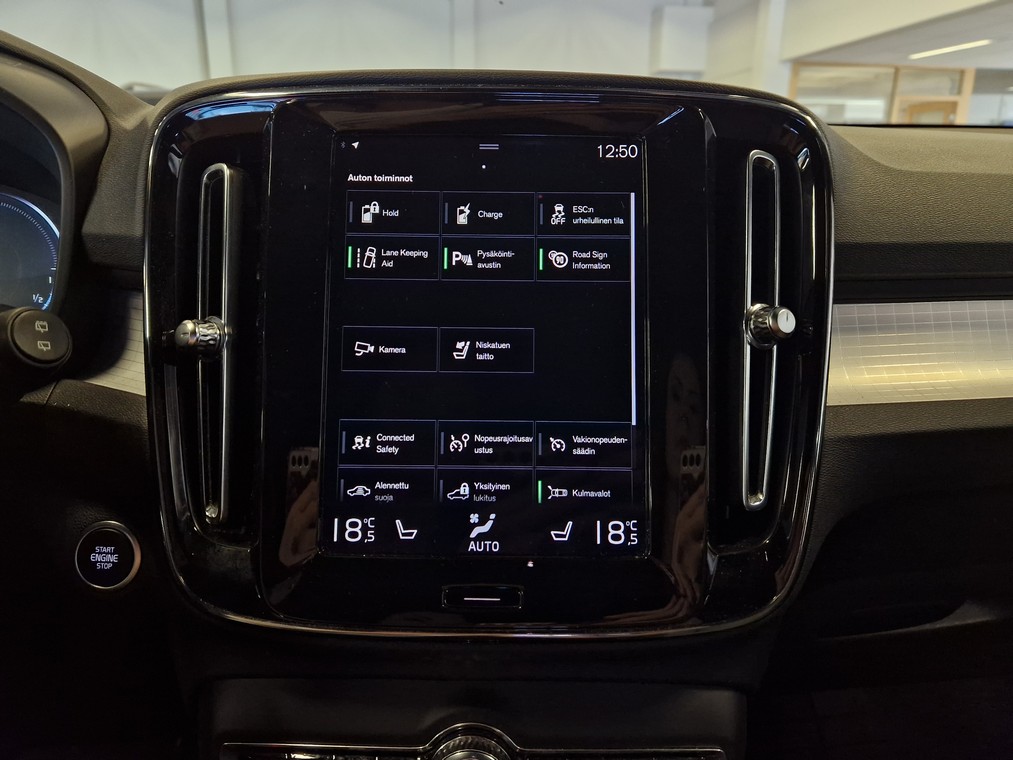 Volvo XC40 T4 TWE PLUS DARK