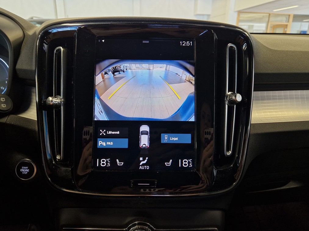 Volvo XC40 T4 TWE PLUS DARK