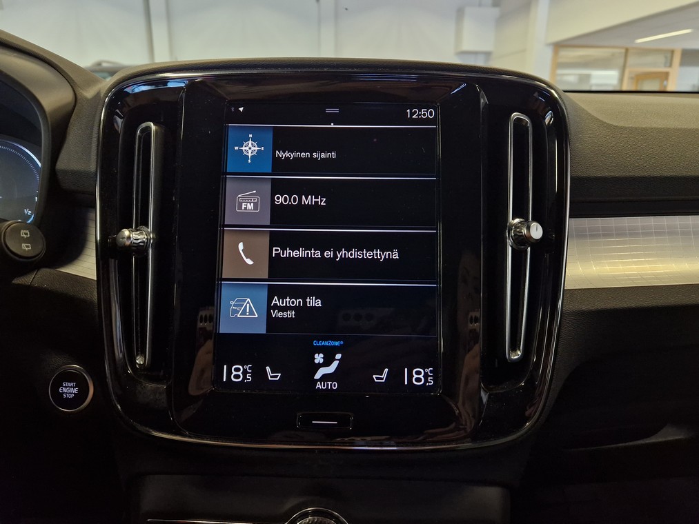 Volvo XC40 T4 TWE PLUS DARK