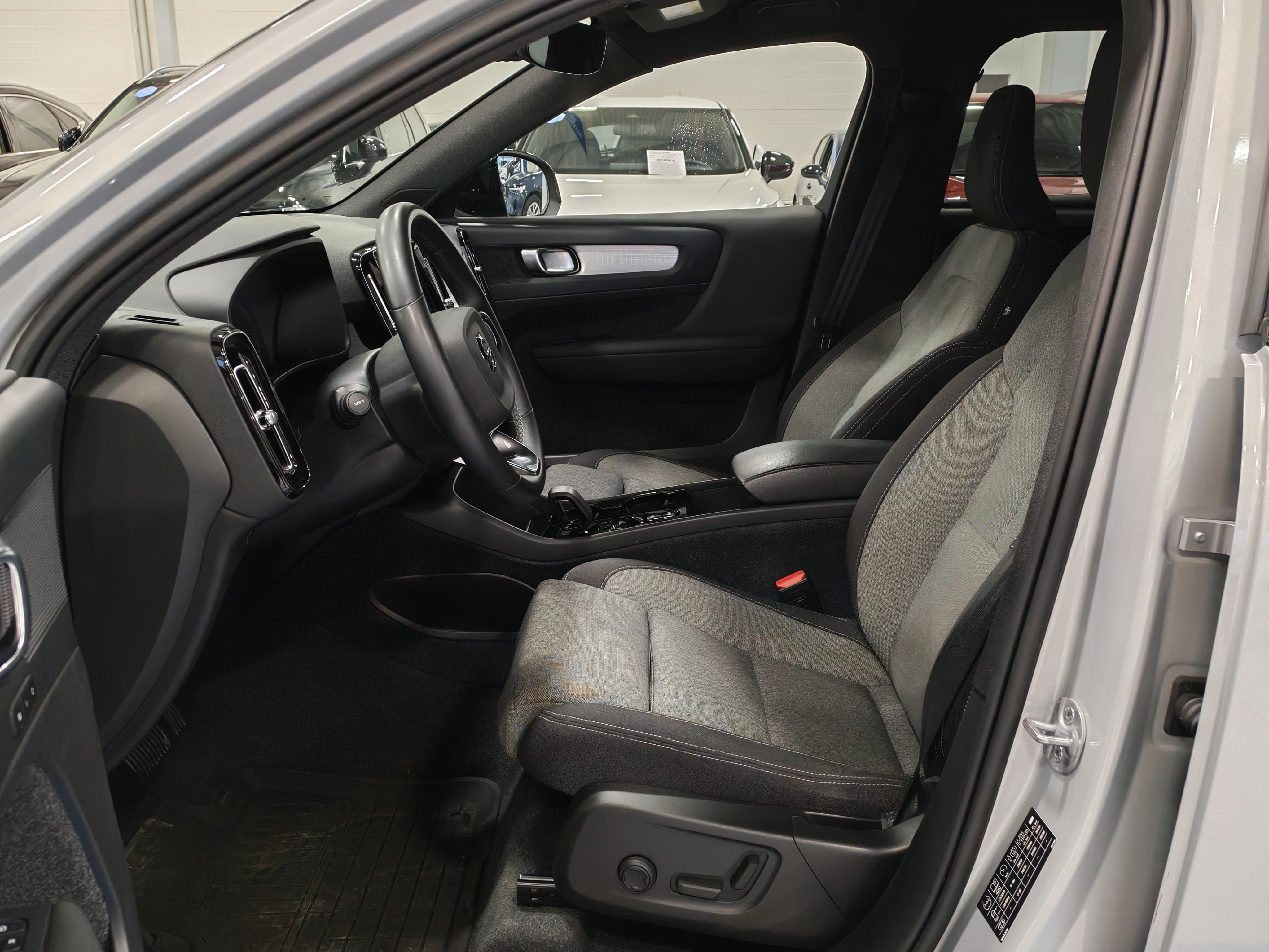 Volvo XC40 T4 TWE PLUS DARK AUT TAKUU 24KK/40TKM