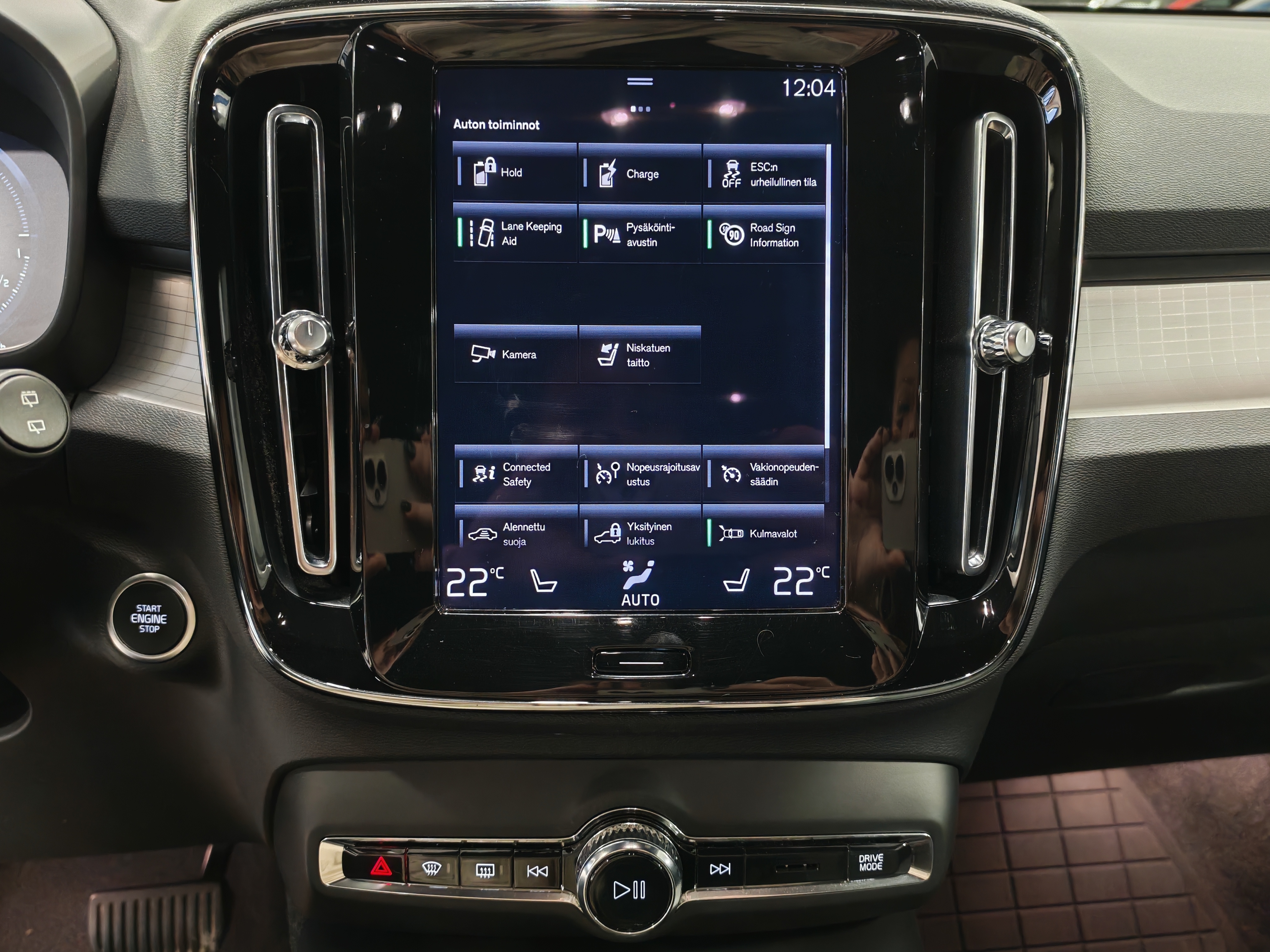 Volvo XC40 T4 TWE PLUS DARK AUT TAKUU 24KK/40TKM