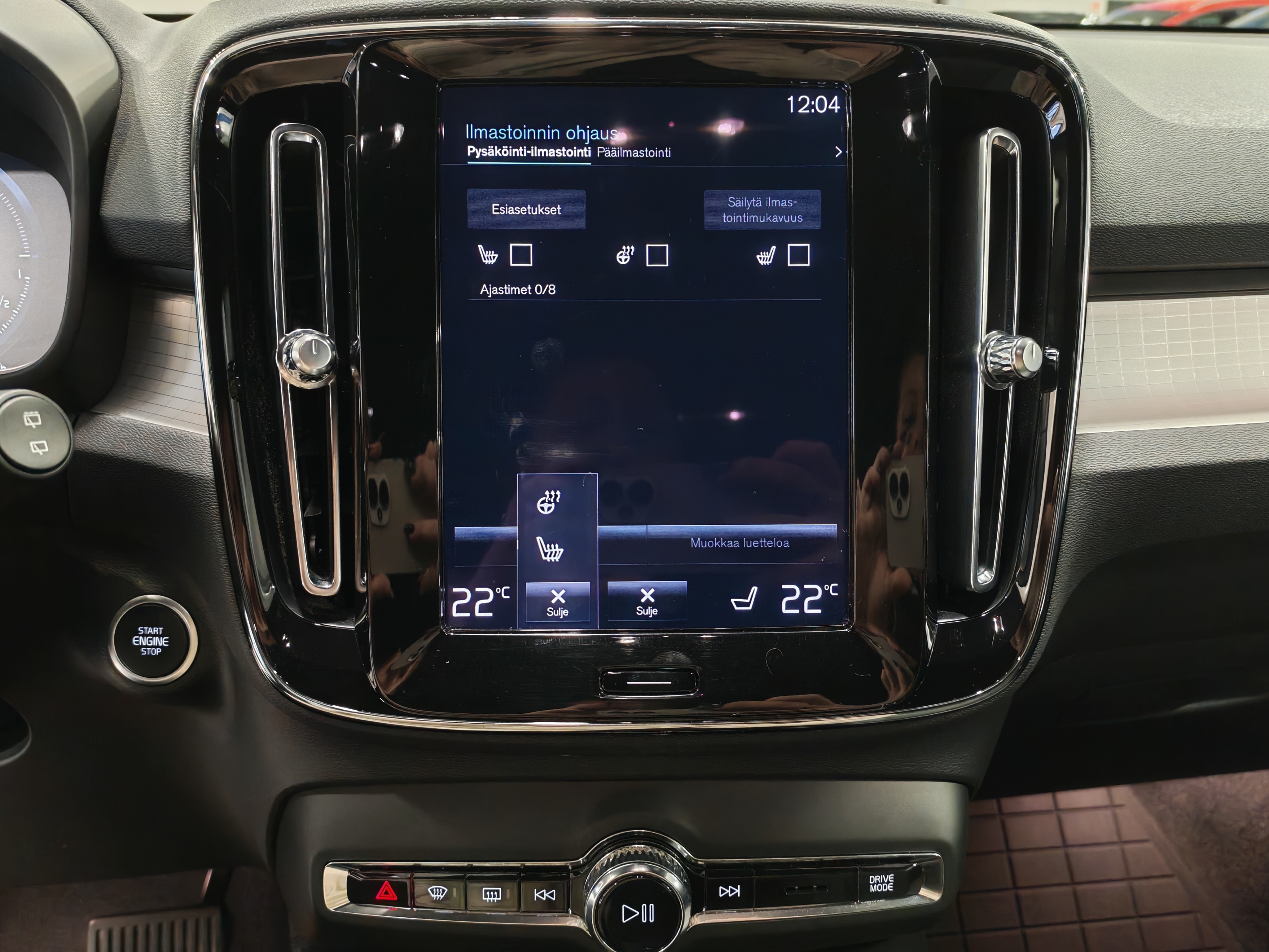 Volvo XC40 T4 TWE PLUS DARK AUT TAKUU 24KK/40TKM