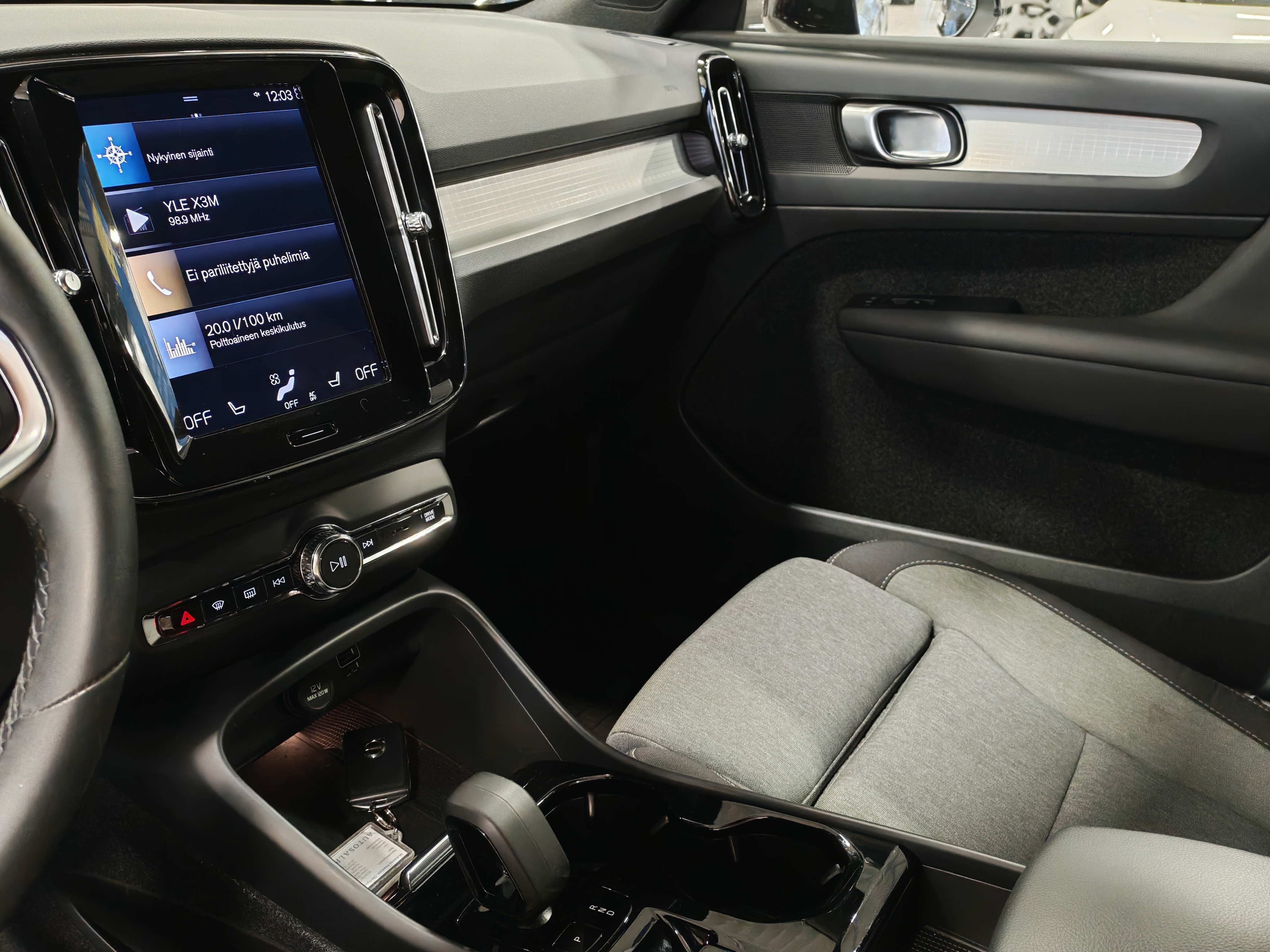 Volvo XC40 T4 TWE PLUS DARK AUT TAKUU 24KK/40TKM