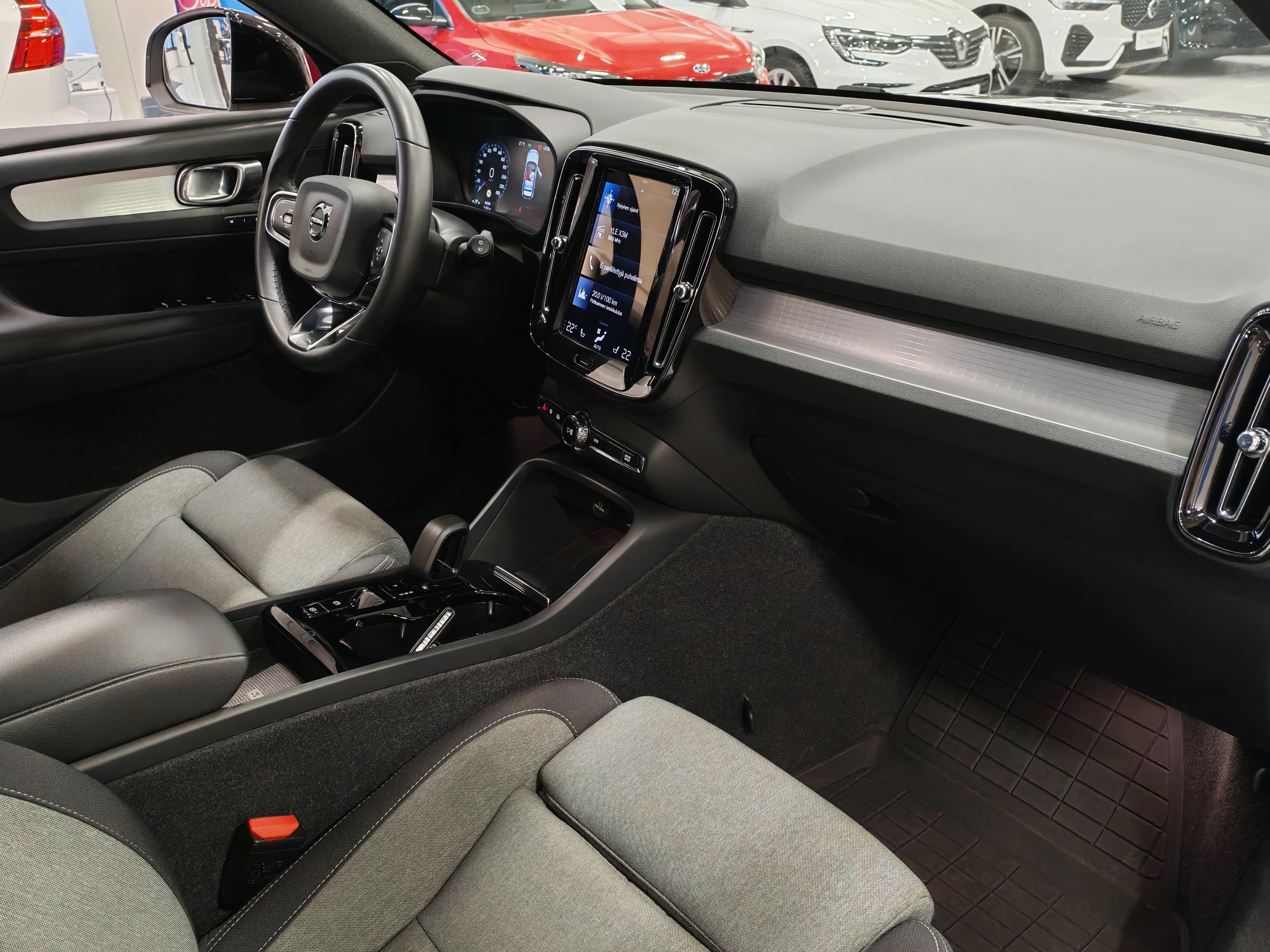 Volvo XC40 T4 TWE PLUS DARK AUT TAKUU 24KK/40TKM