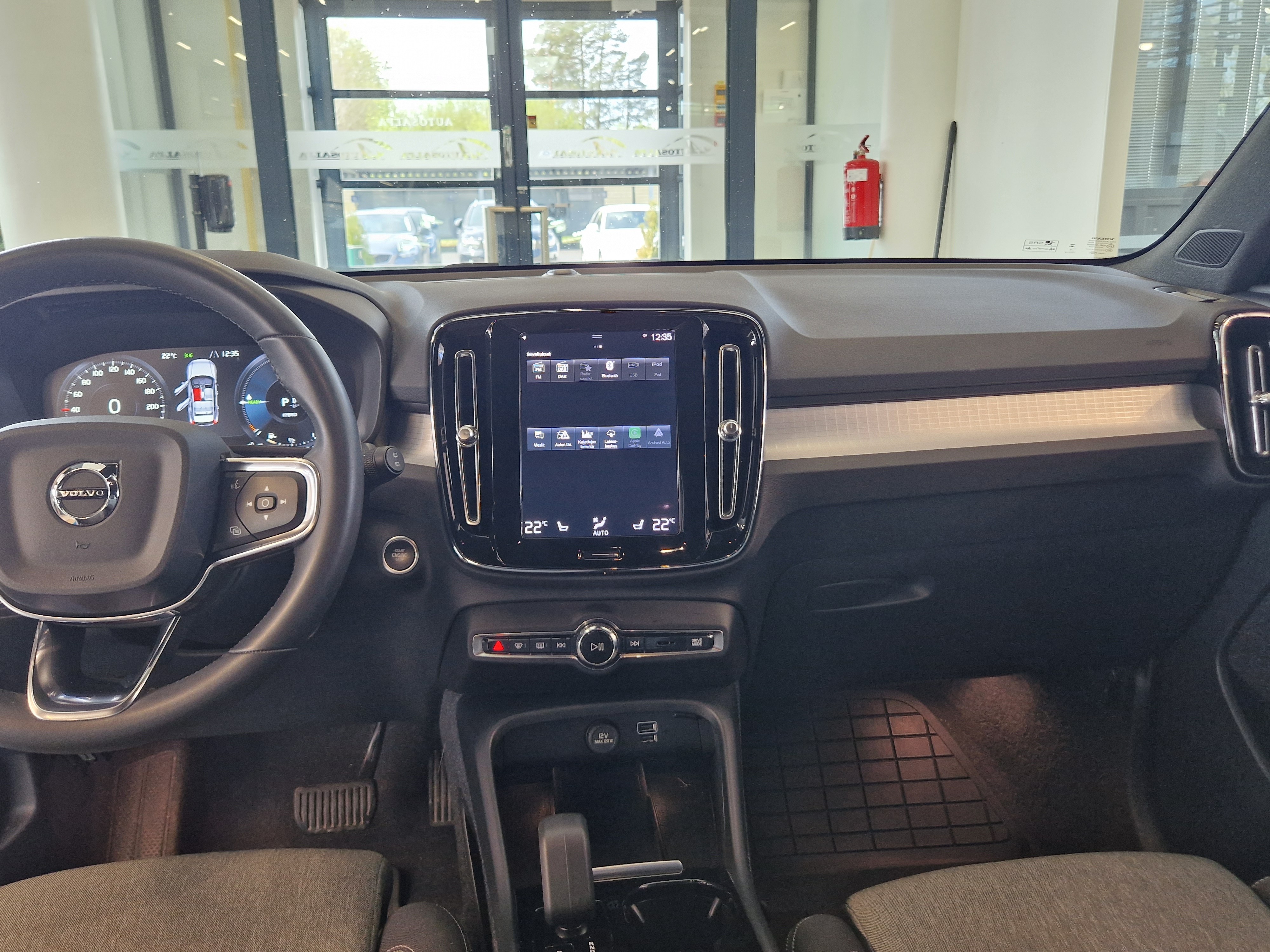 Volvo XC40 T4 TWE PLUS DARK TAKUU 24KK/40TKM