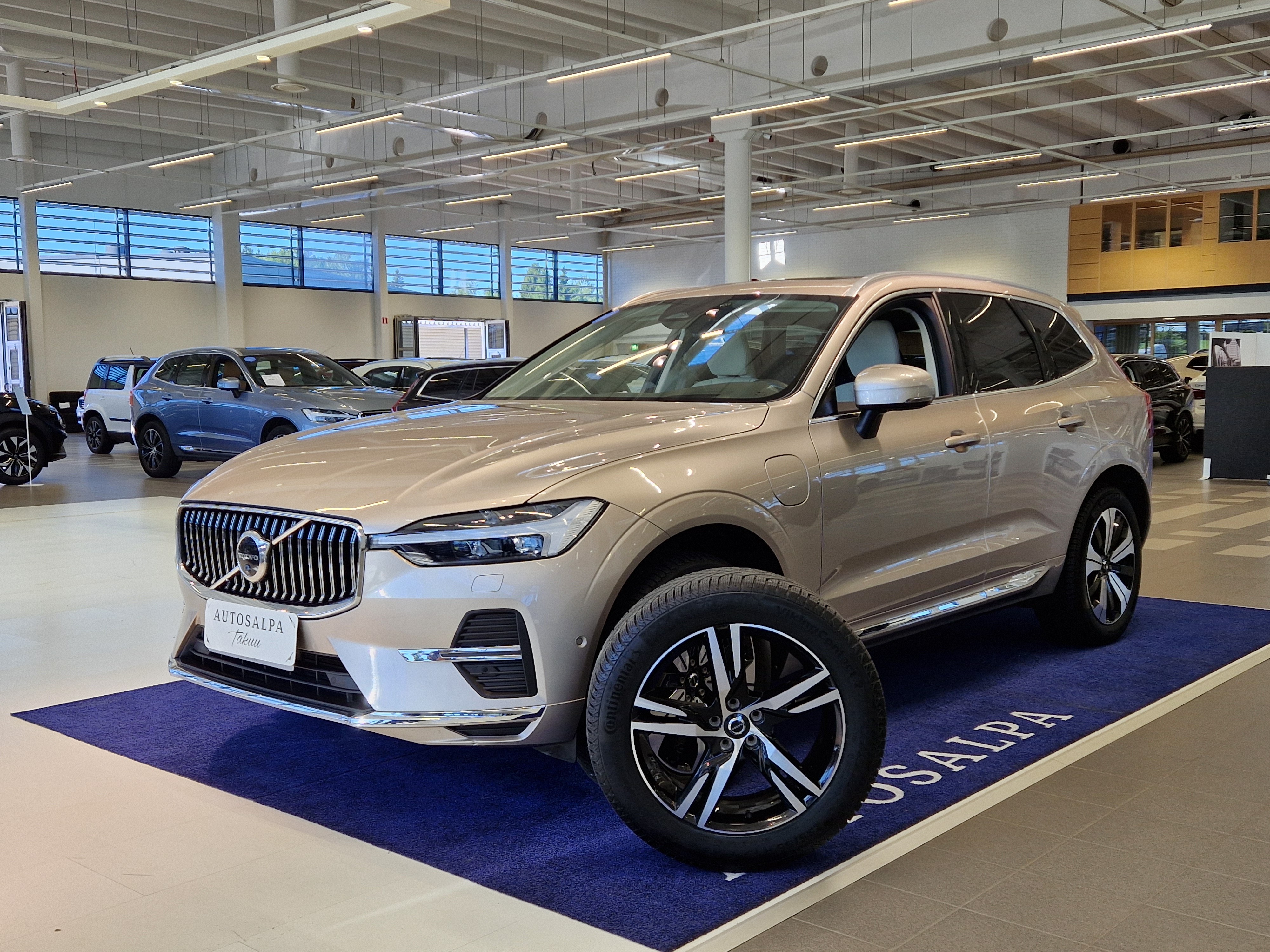 Volvo XC60 2024, kuva 2/25