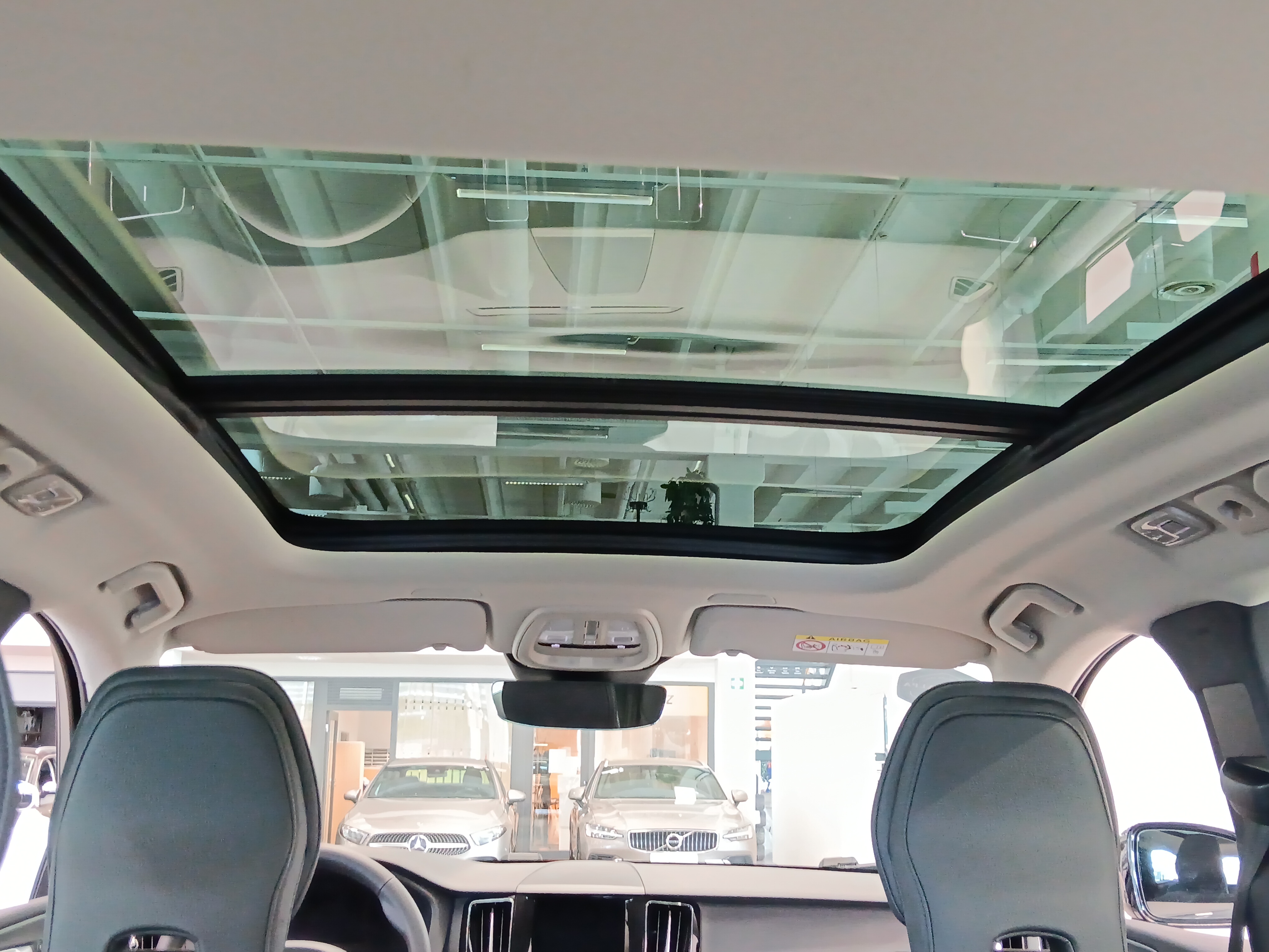 Volvo XC60 T6 AWD LONG RANGE PLUS DARK TAKUU 24KK/40TKM