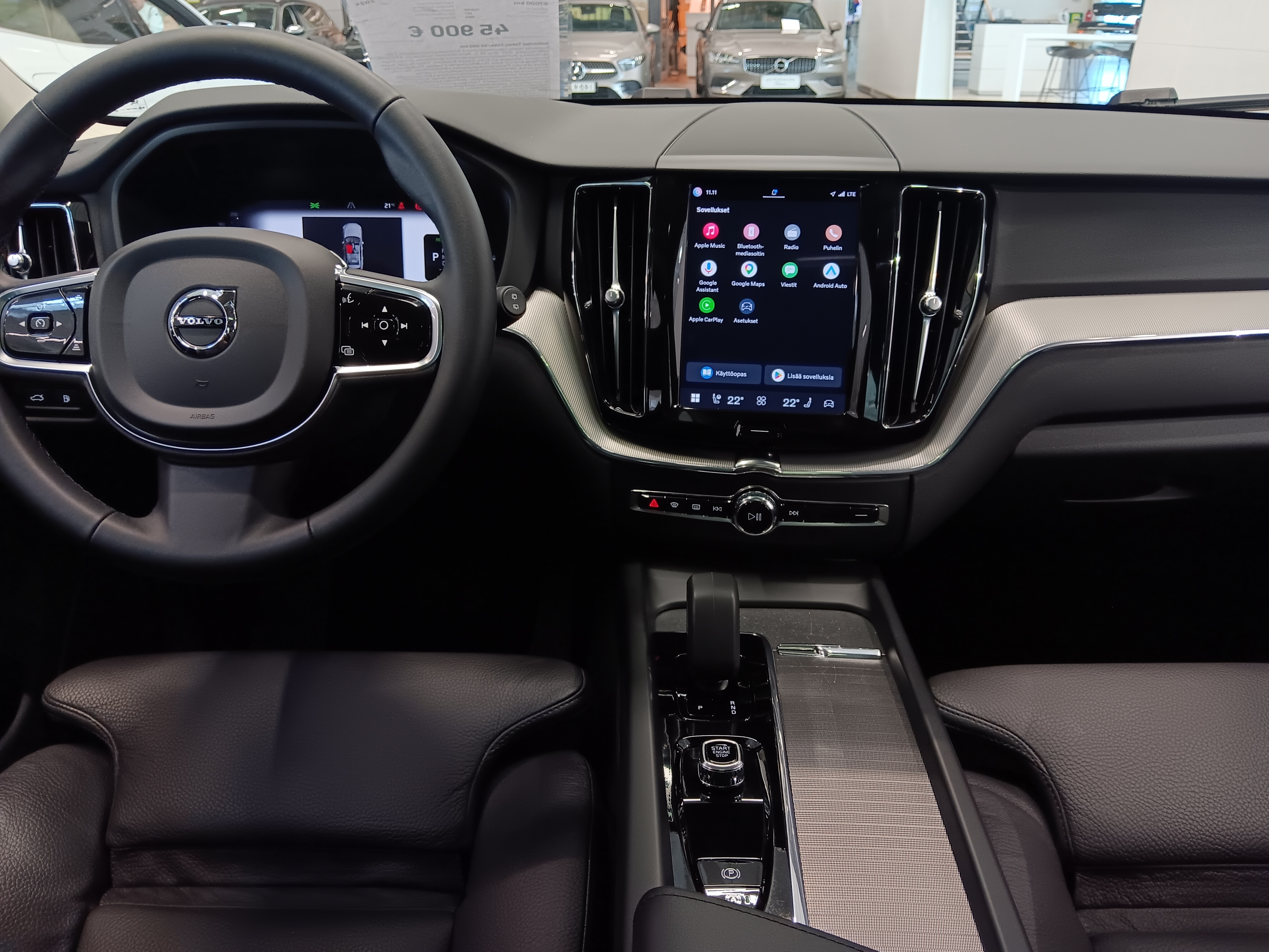 Volvo XC60 T6 AWD LONG RANGE PLUS DARK TAKUU 24KK/40TKM
