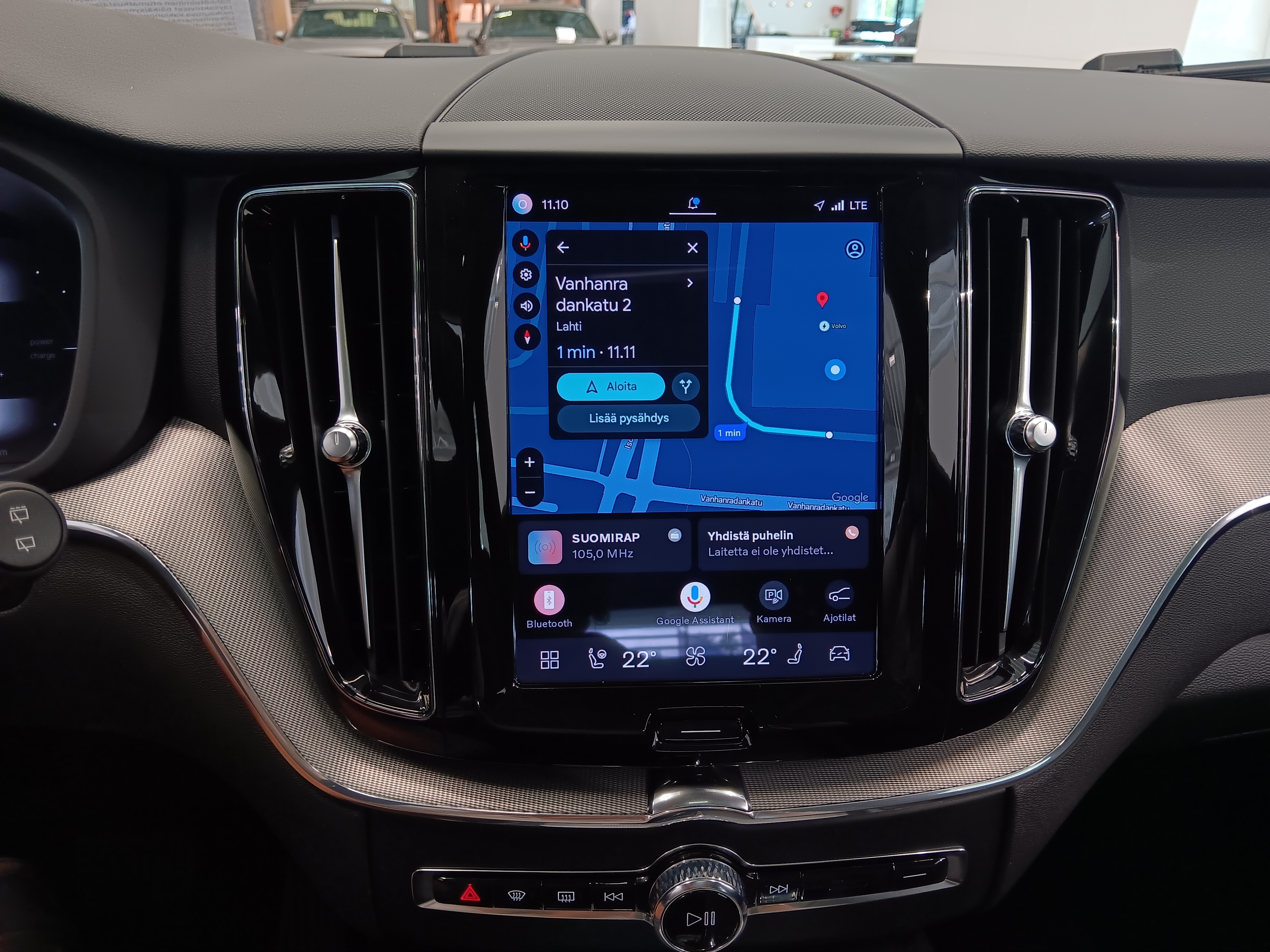 Volvo XC60 T6 AWD LONG RANGE PLUS DARK TAKUU 24KK/40TKM