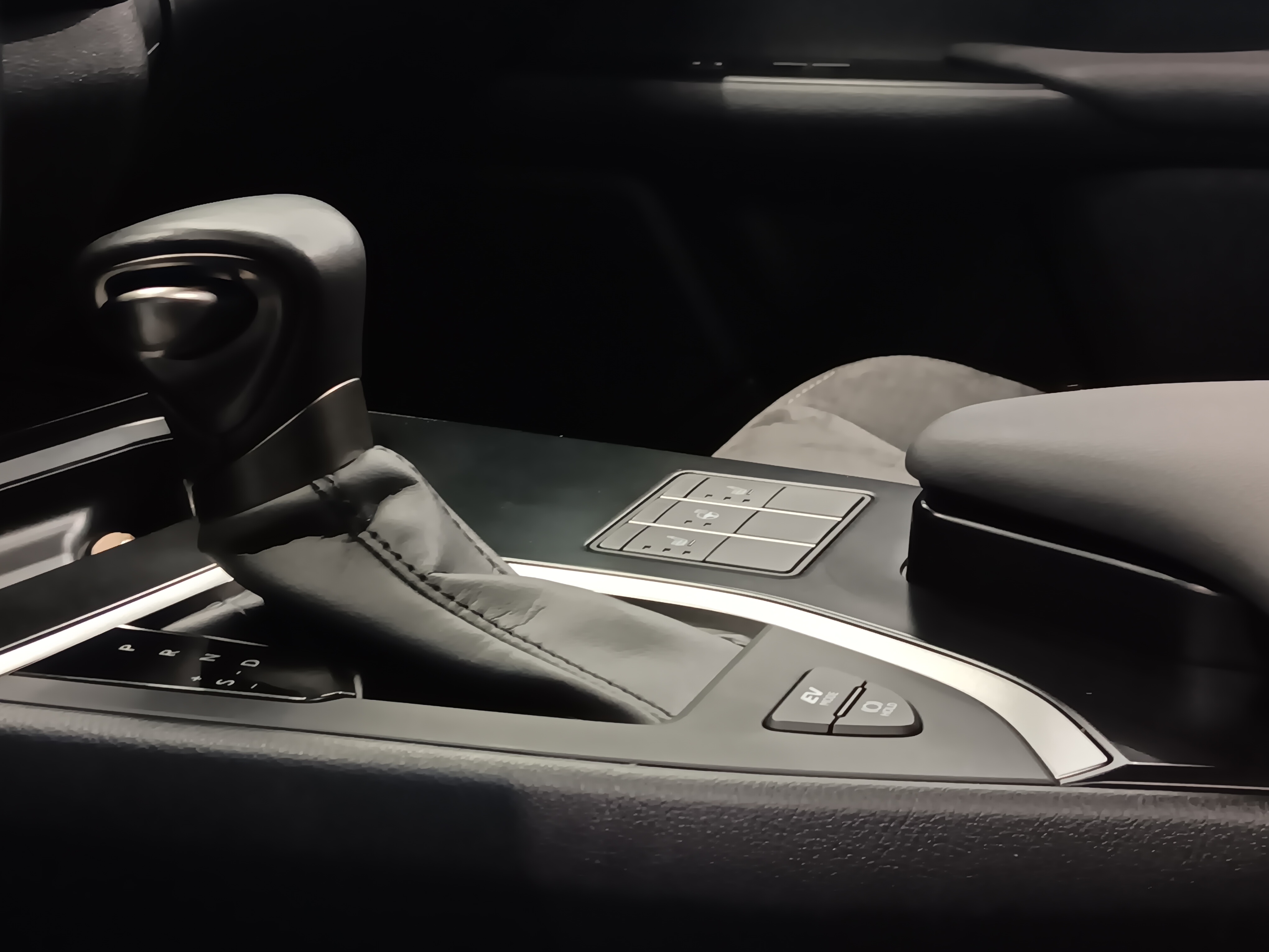Lexus UX 250H BUSINESS.