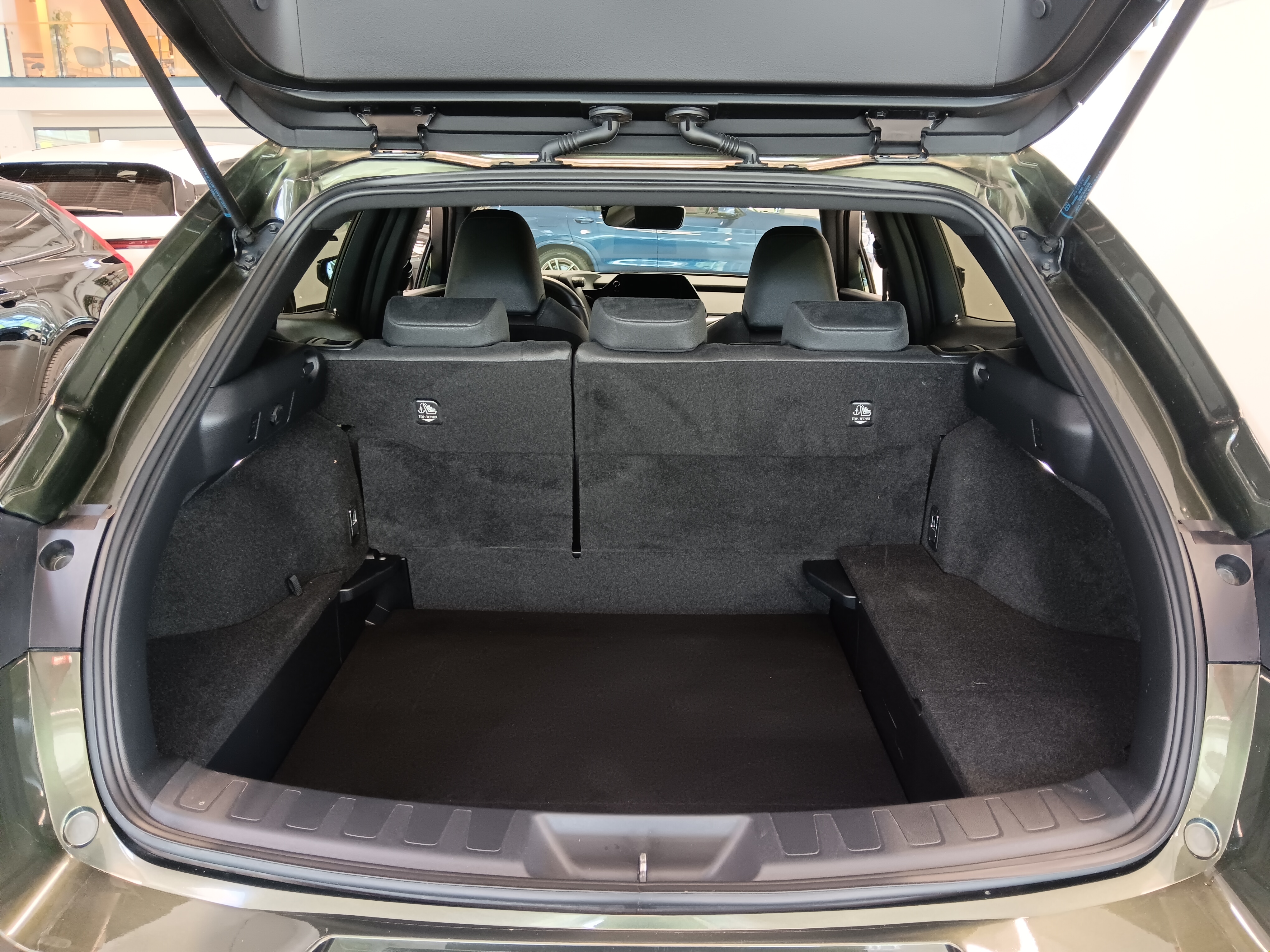Lexus UX 250H BUSINESS.