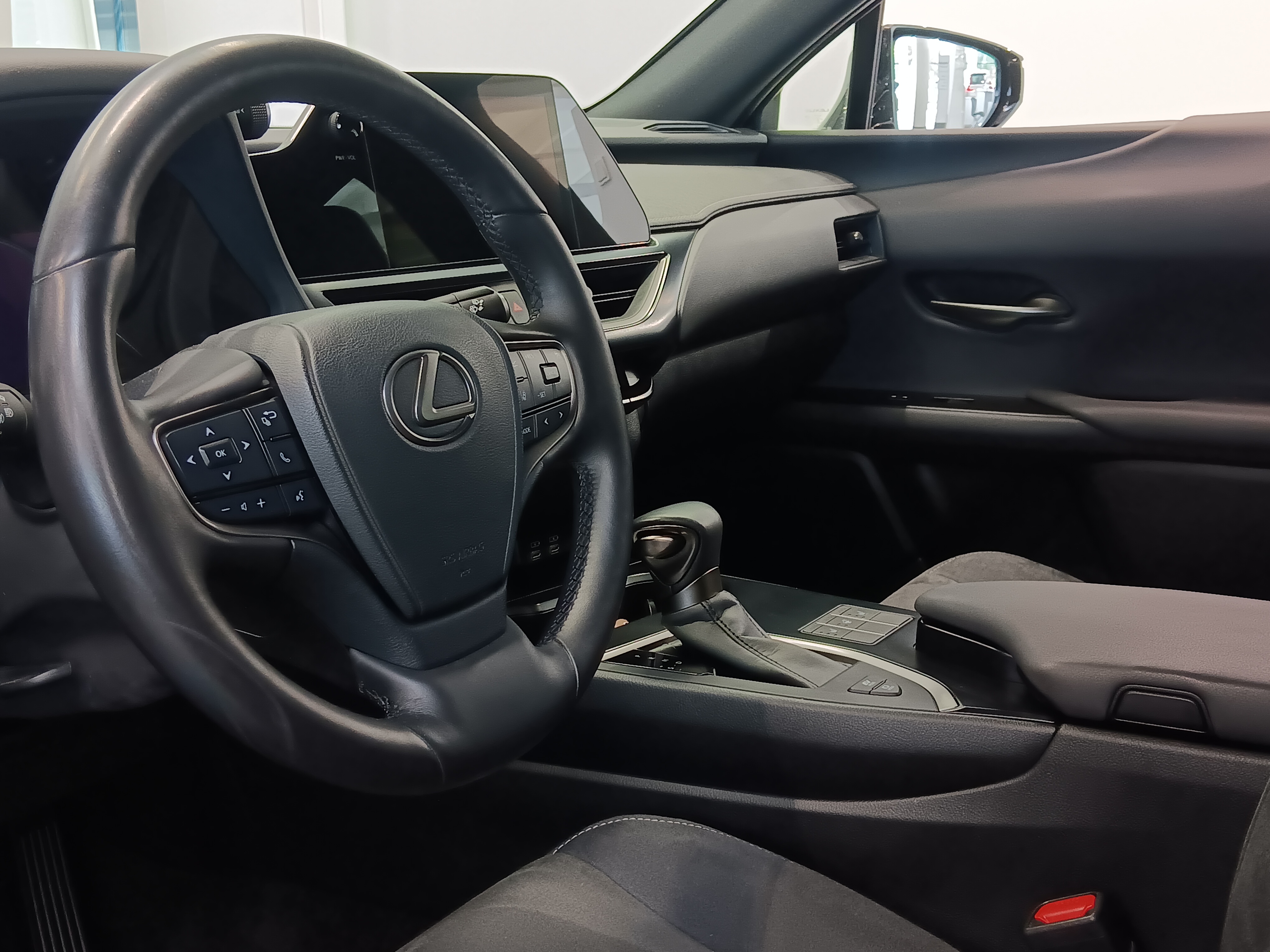 Lexus UX 250H BUSINESS.
