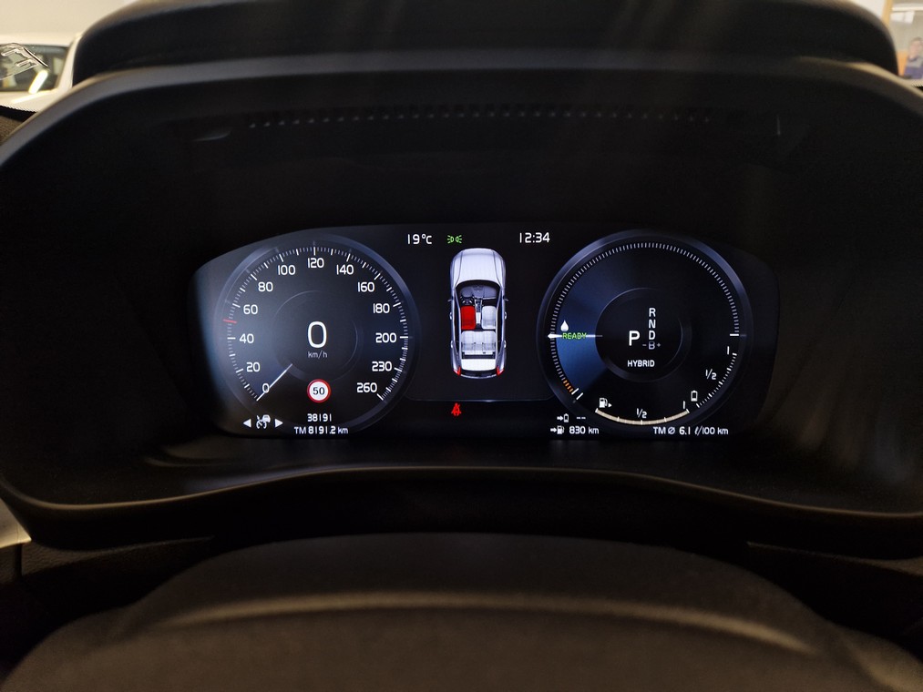 Volvo XC40 T4 TWE PLUS DARK