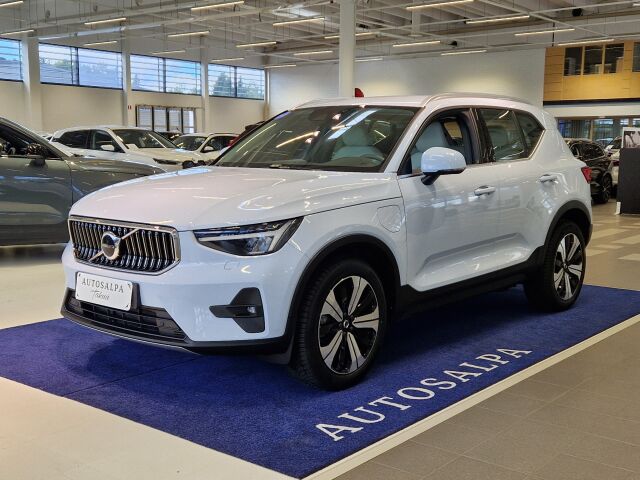 volvo XC40 T5 TWE PLUS BRIGHT TAKUU 24KK/40TKM