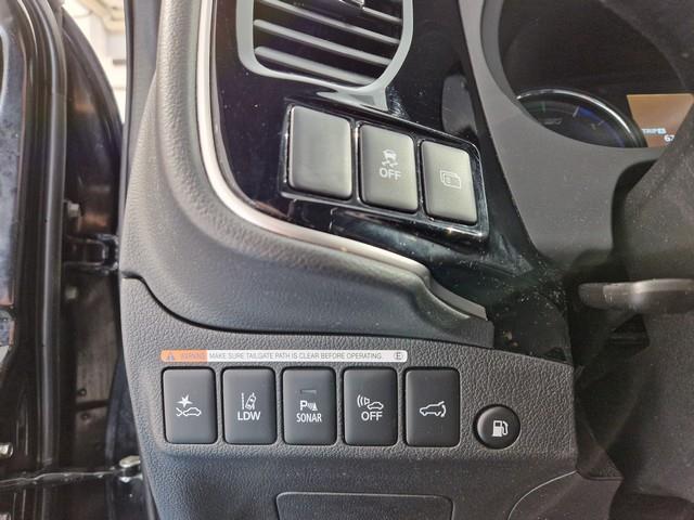 Mitsubishi OUTLANDER PHEV INSTYLE 4WD 5P