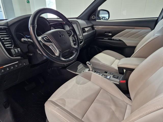 Mitsubishi OUTLANDER PHEV INSTYLE 4WD 5P