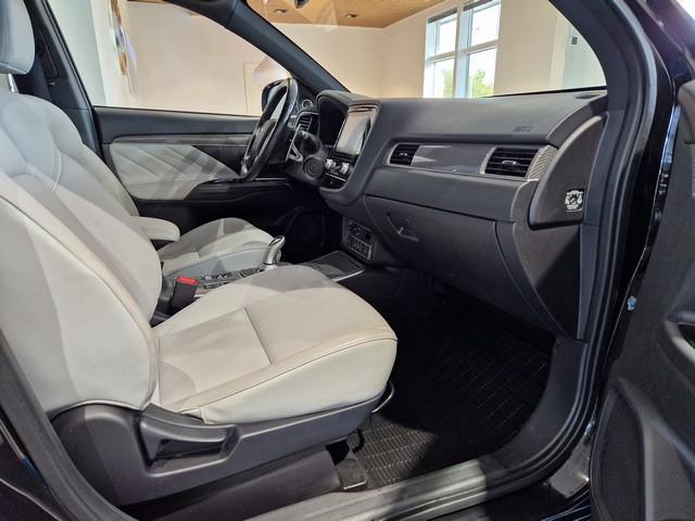 Mitsubishi OUTLANDER PHEV INSTYLE 4WD 5P