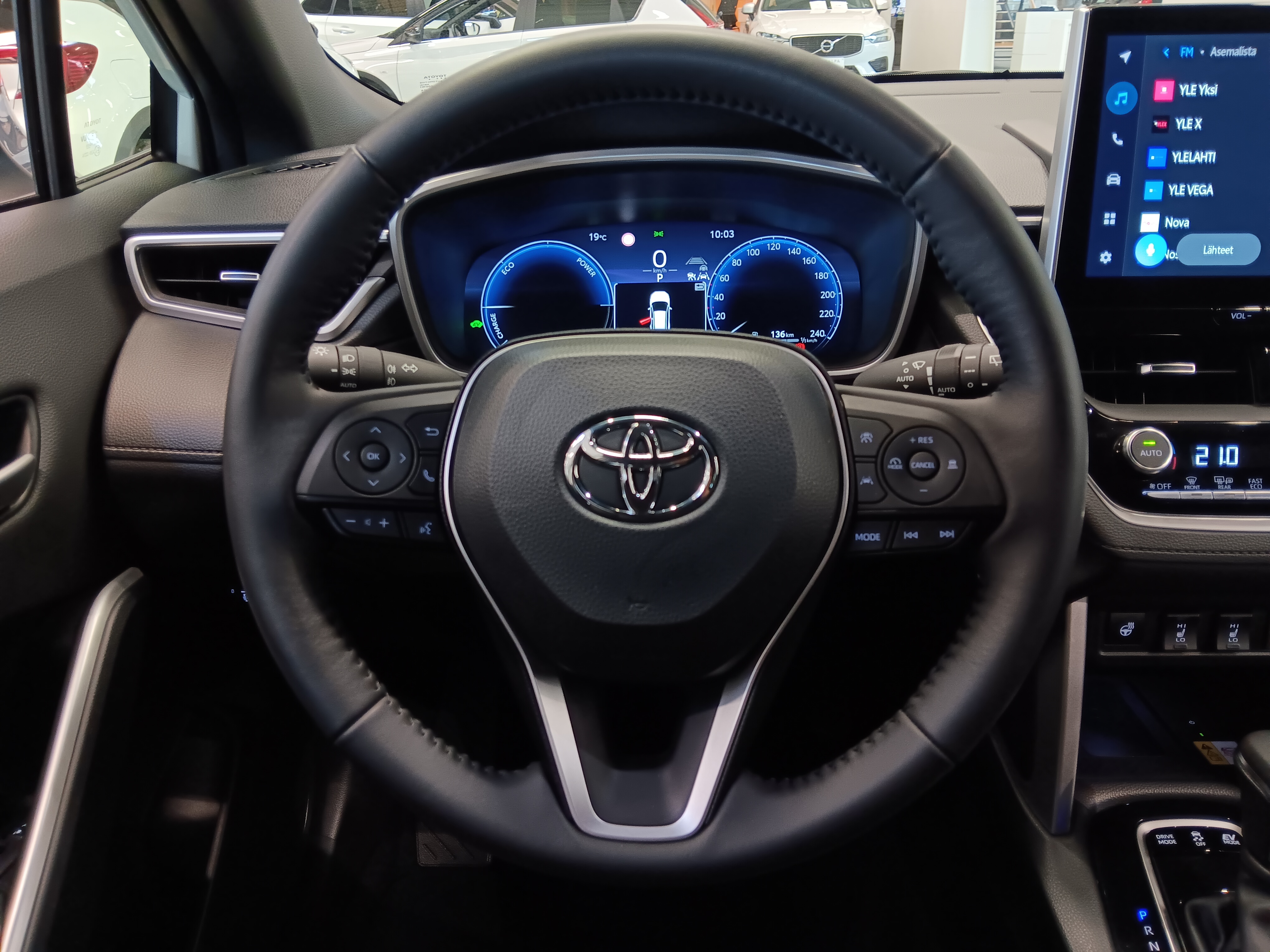 Toyota COROLLA CROSS 2.0 HYBRID LAUNCH EDITION