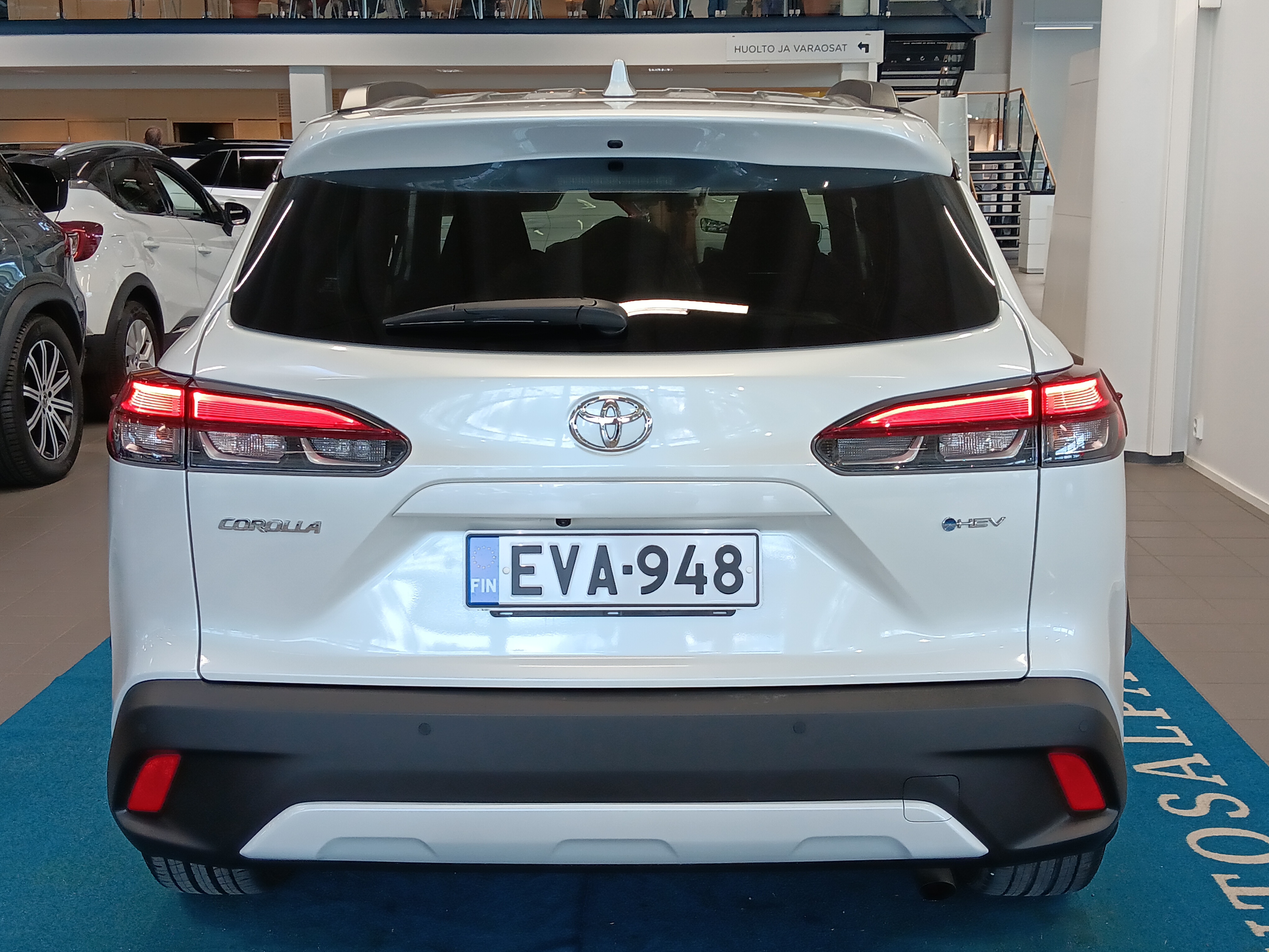 Toyota COROLLA CROSS 2.0 HYBRID LAUNCH EDITION