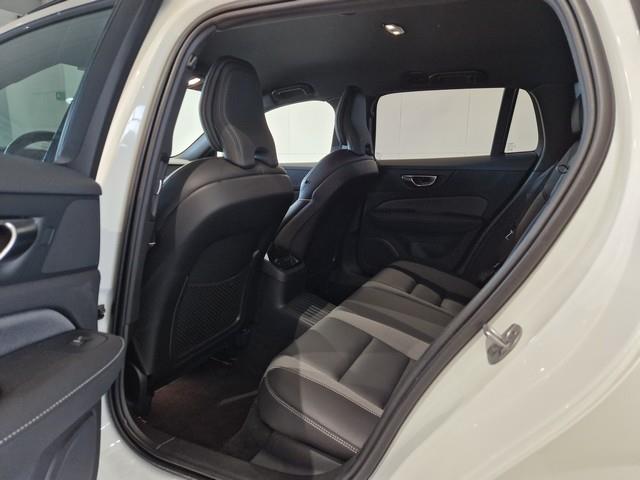 Volvo V60 T8 AWD LONG RANGE HIGH PERFORMANCE PLUS DARK AUT.