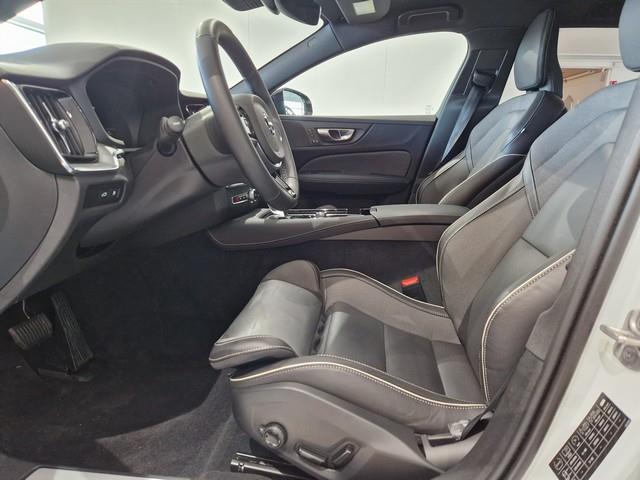 Volvo V60 T8 AWD LONG RANGE HIGH PERFORMANCE PLUS DARK AUT.