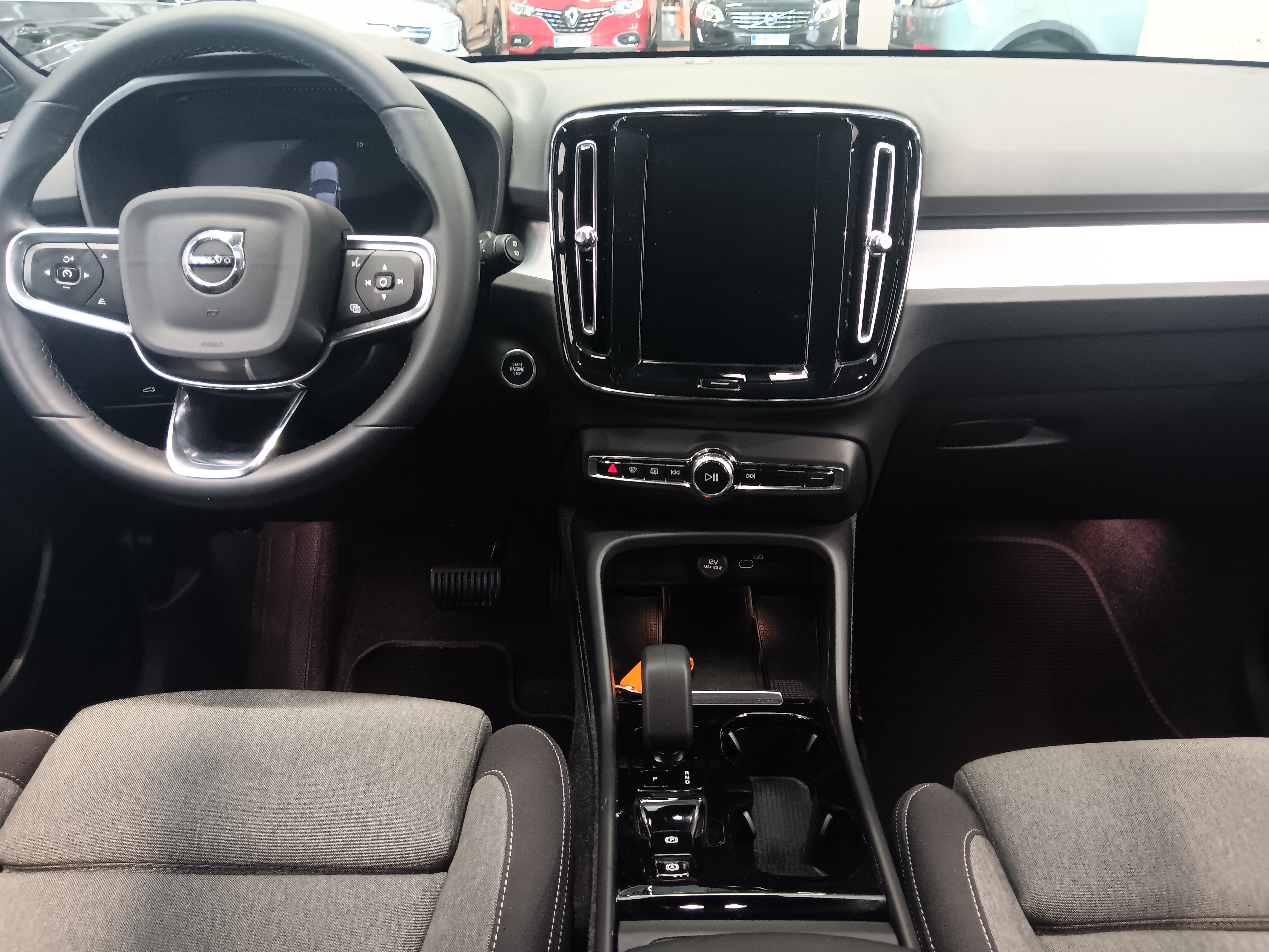 Volvo XC40 B3 MHEV BUSINESS PLUS DARK DCT.TAKUU 24KK/40TKM.