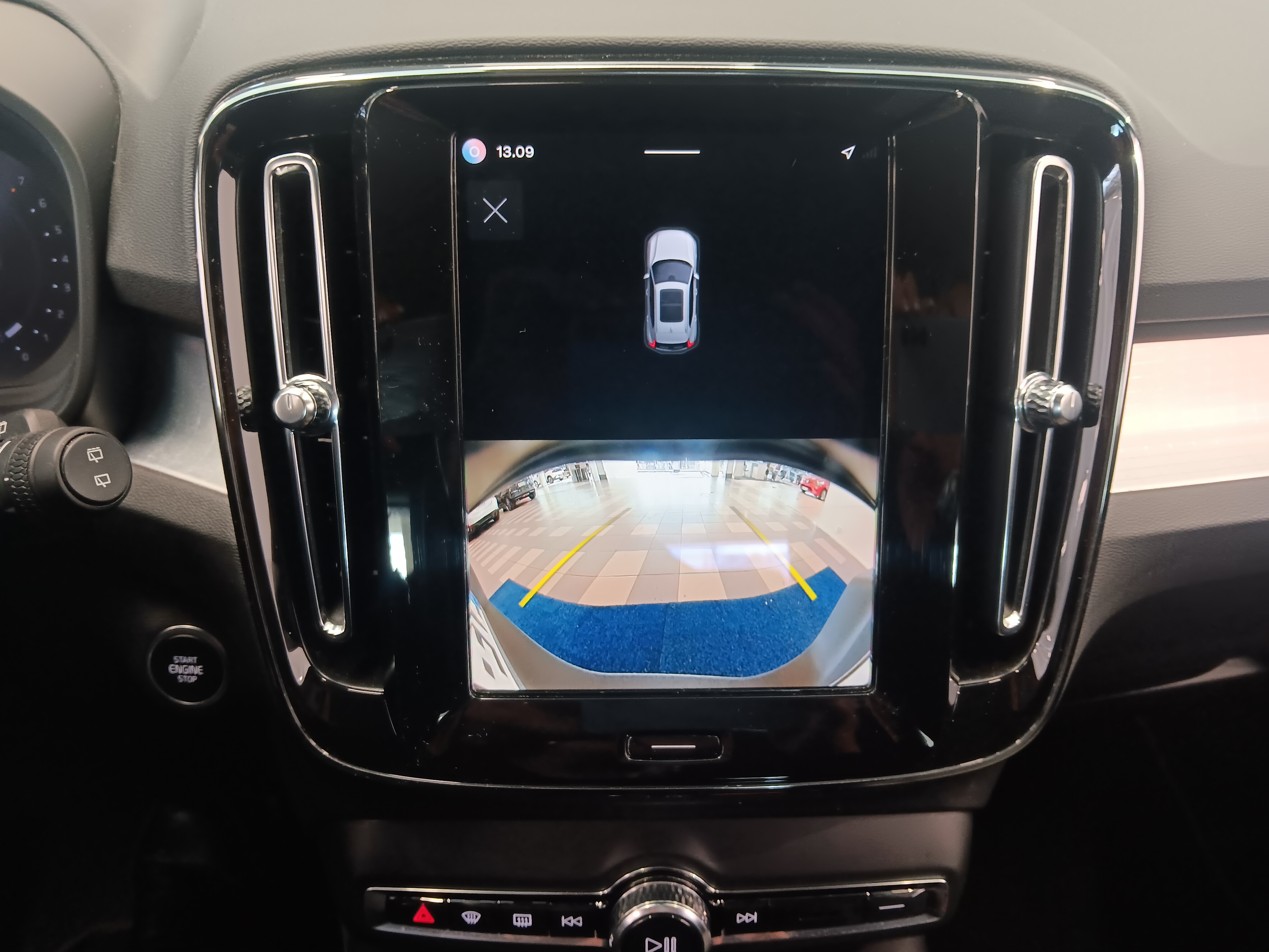 Volvo XC40 B3 MHEV BUSINESS PLUS DARK DCT.TAKUU 24KK/40TKM.