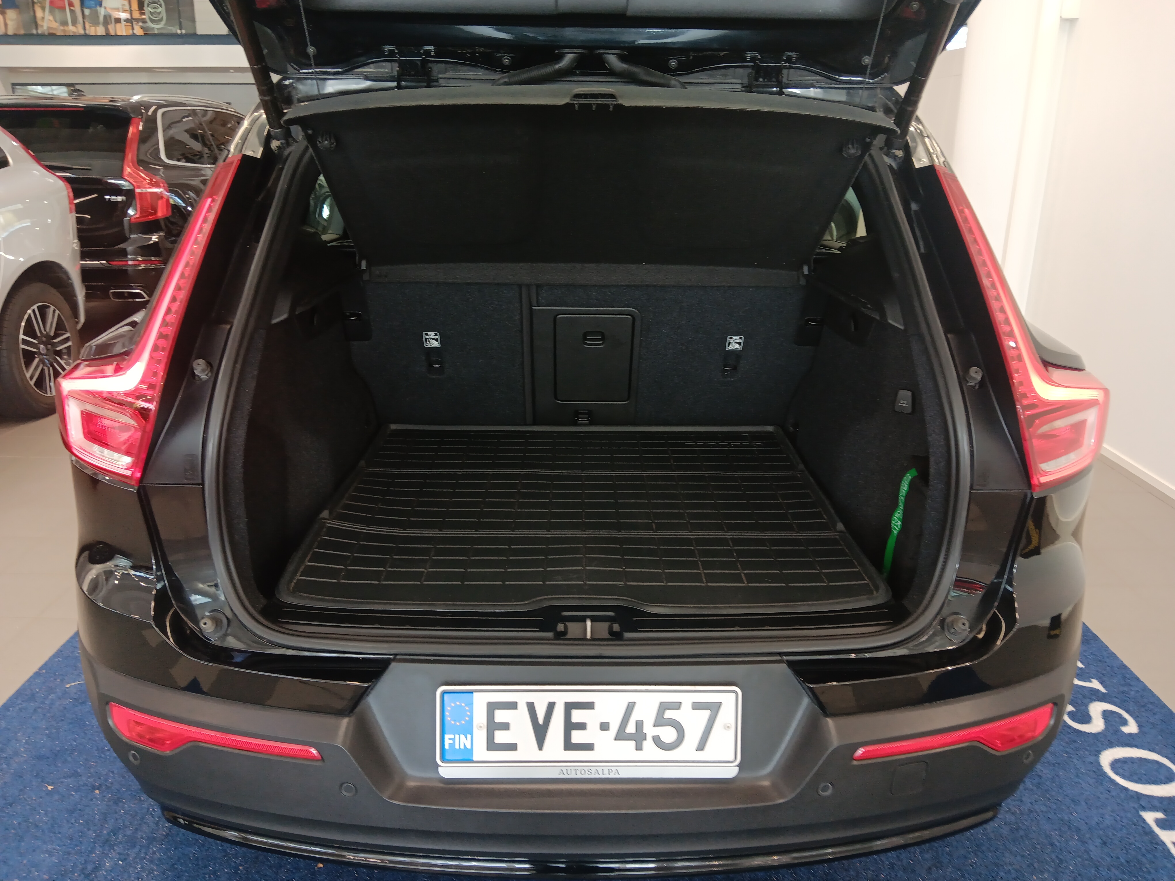 Volvo XC40 2024, kuva 5/21