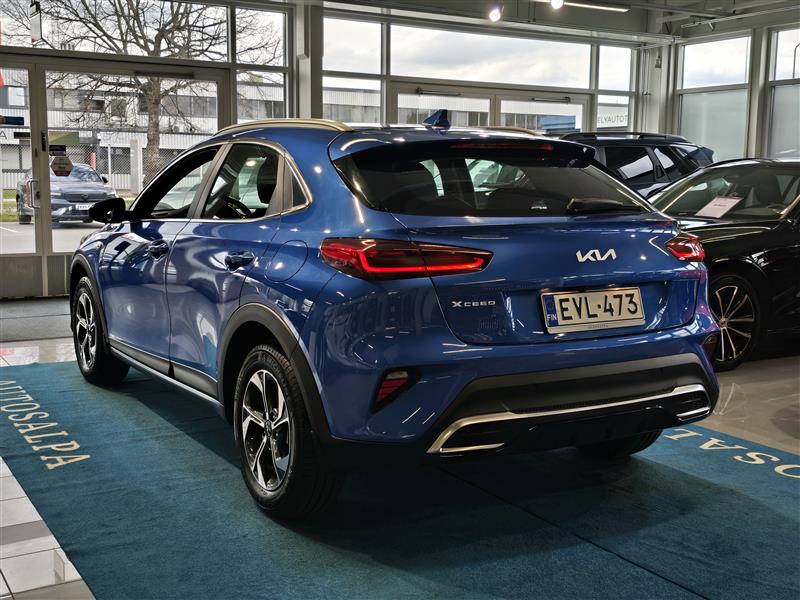 Kia XCEED 1.5 T-GDI 140HV BUSINESS PREMIUM DCT