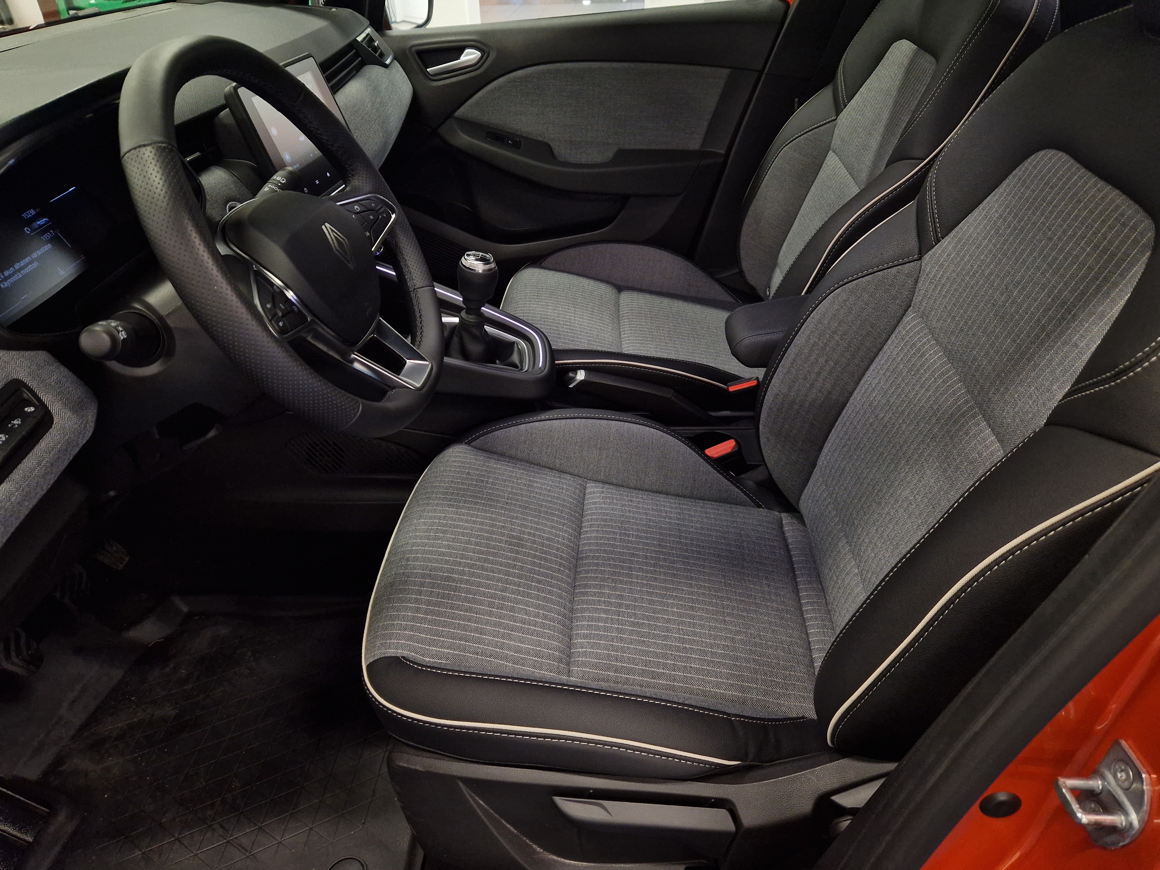 Renault CLIO TCE 90 TECHNO