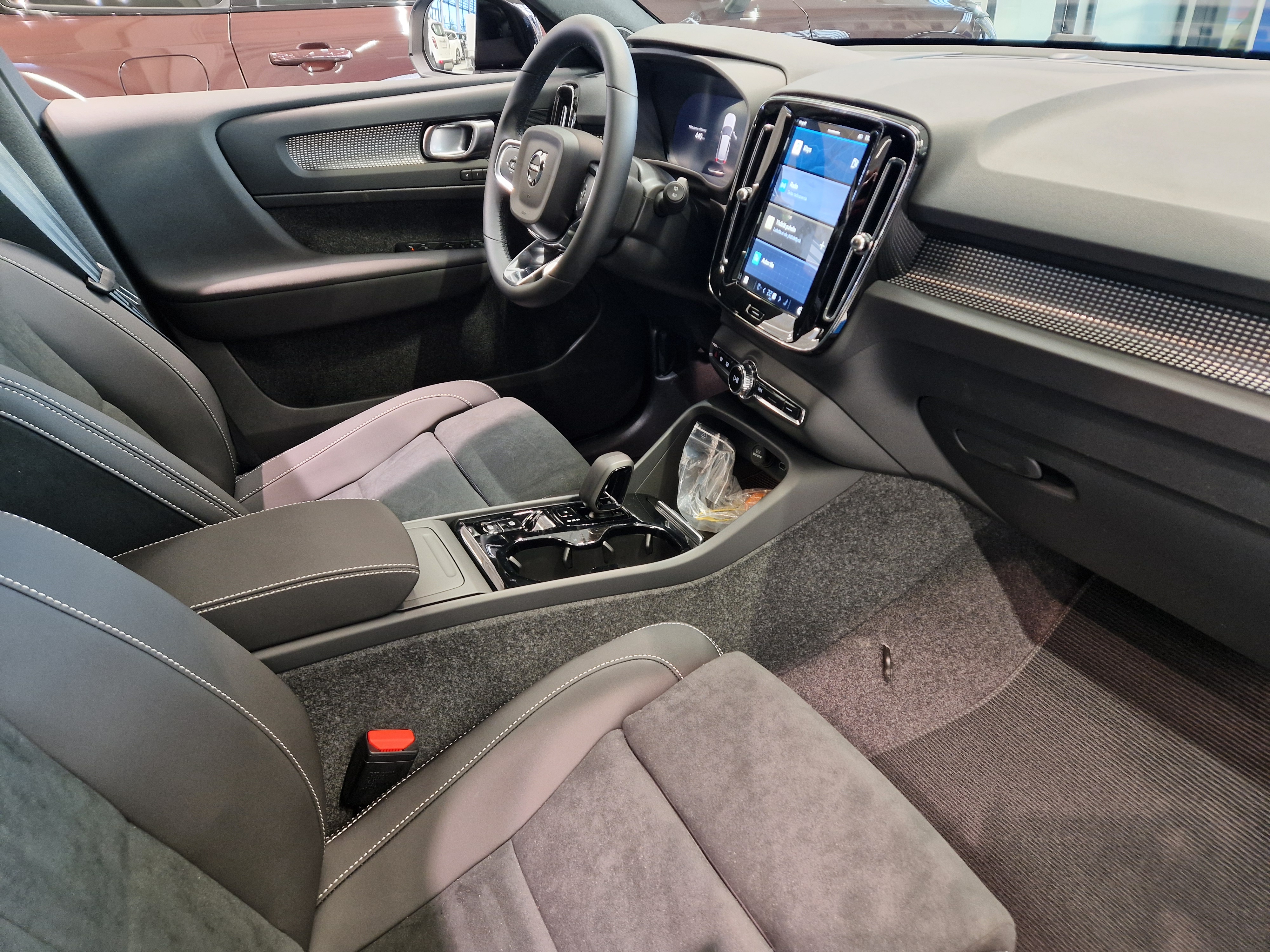 Volvo XC40 B3 MHEV EDITION PLUS DCT AUT