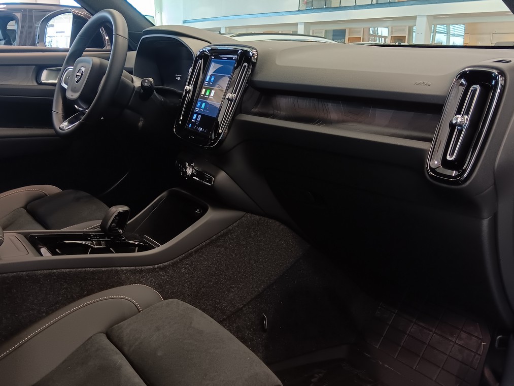 Volvo EX40 TWIN PLUS PRO.