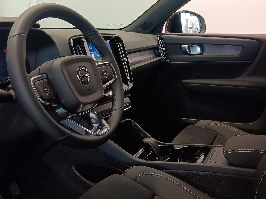 Volvo EX40 TWIN PLUS PRO.