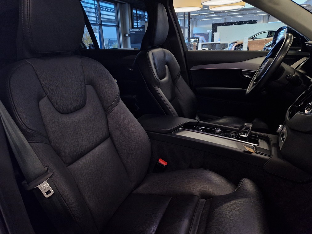 Volvo XC90 B5 AWD D-MHEV PLUS BRIGHT TAKUU 24KK/40TKM.