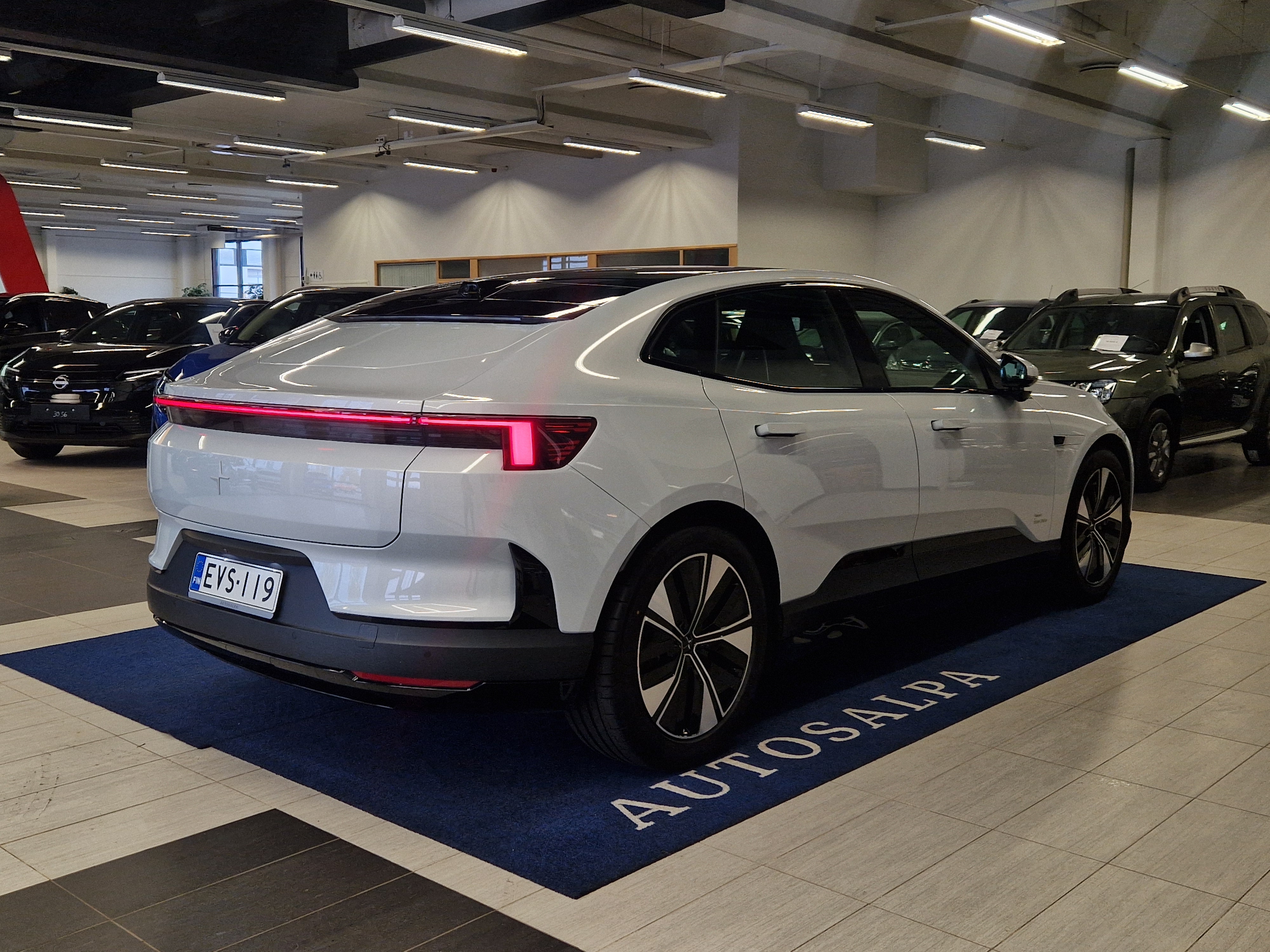 Polestar 4 Long Range Single motor 2026, kuva 3/17