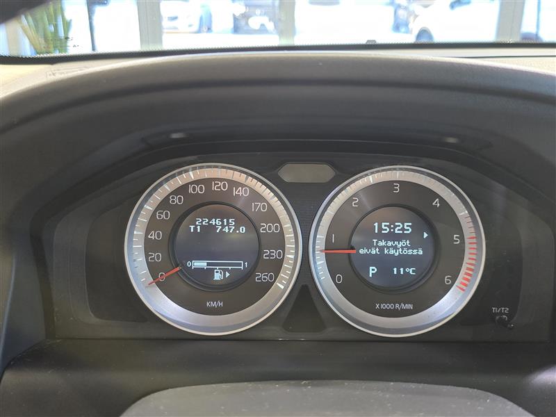 Volvo XC60 D5 AWD SUMMUM AUT