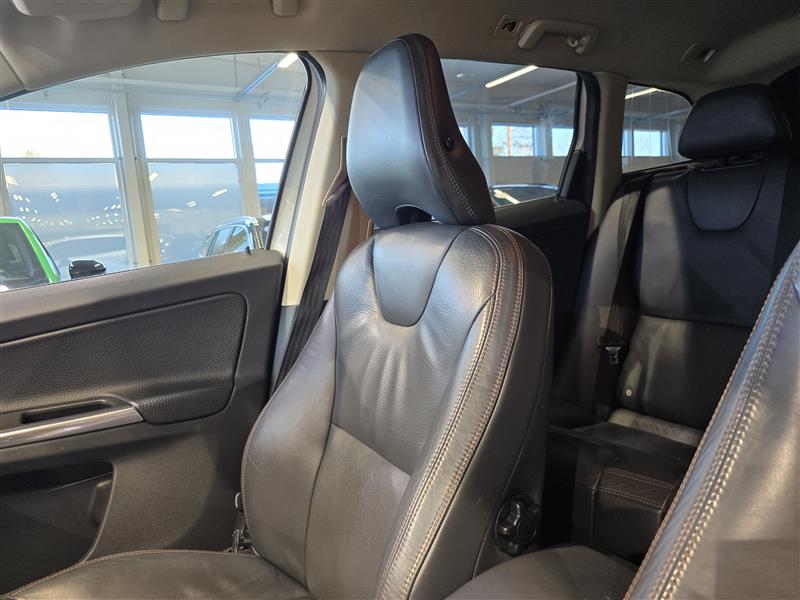 Volvo XC60 D5 AWD SUMMUM AUT