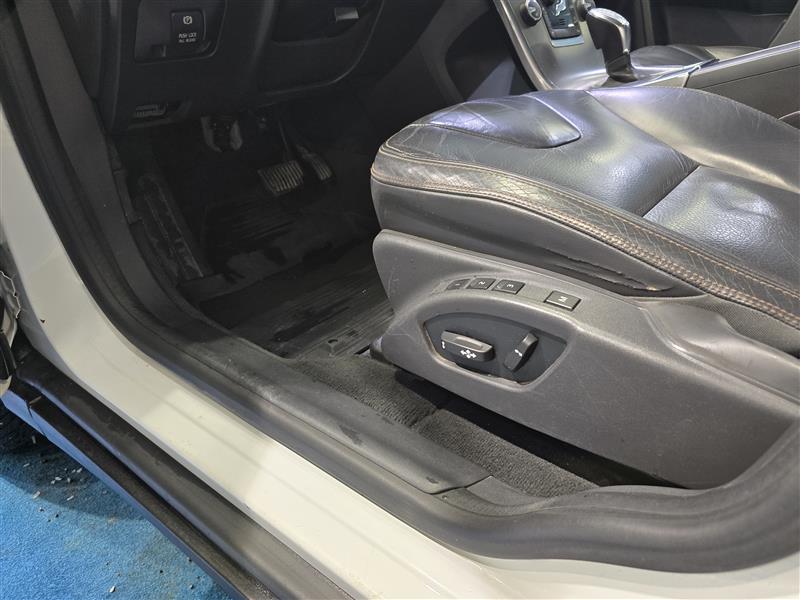 Volvo XC60 D5 AWD SUMMUM AUT