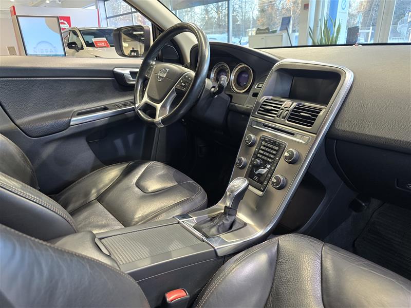 Volvo XC60 D5 AWD SUMMUM AUT