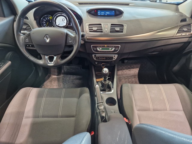 Renault MEGANE HATCHBACK ENERGY TCE 115 S&S EXPRESSION