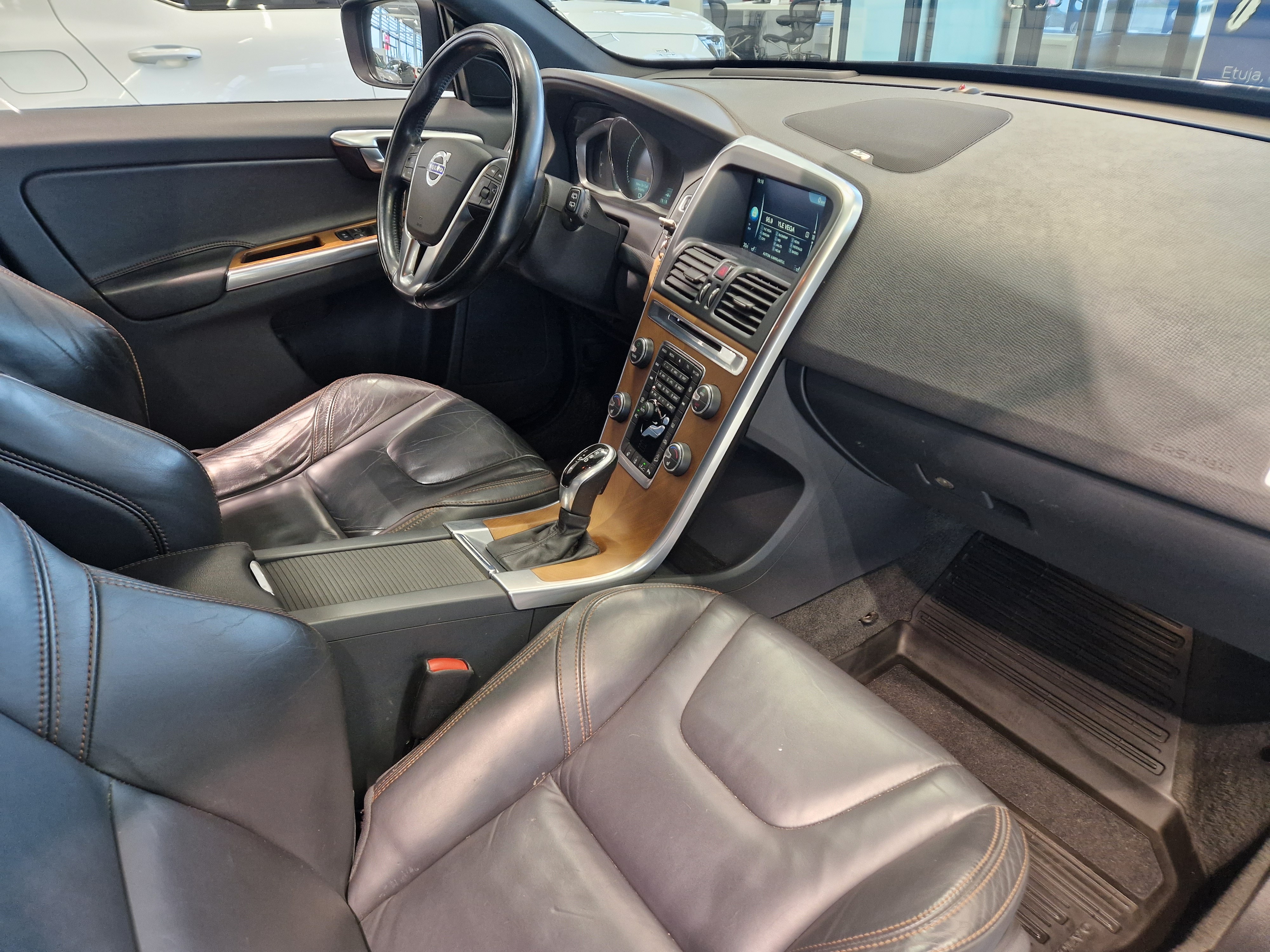 Volvo XC60 D4 AWD BUSINESS SUMMUM AUT