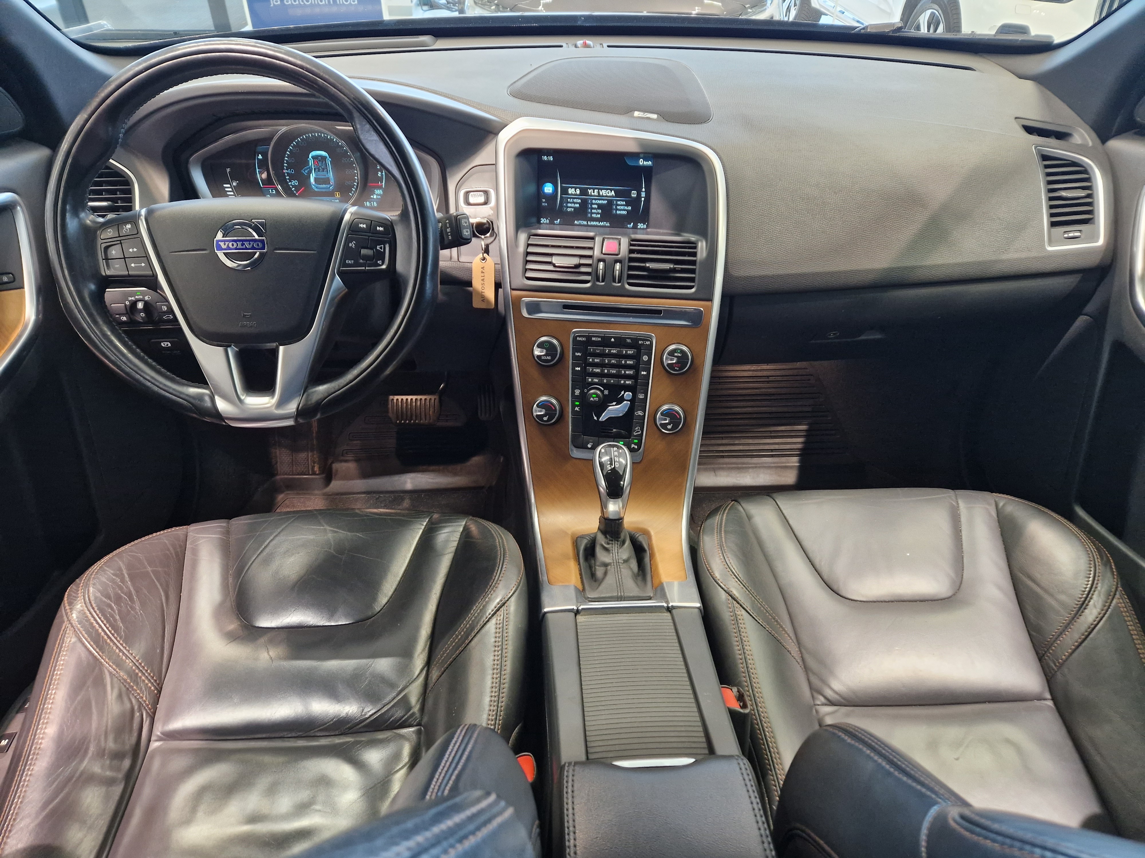 Volvo XC60 D4 AWD Business Summum aut 2014, kuva 6/20